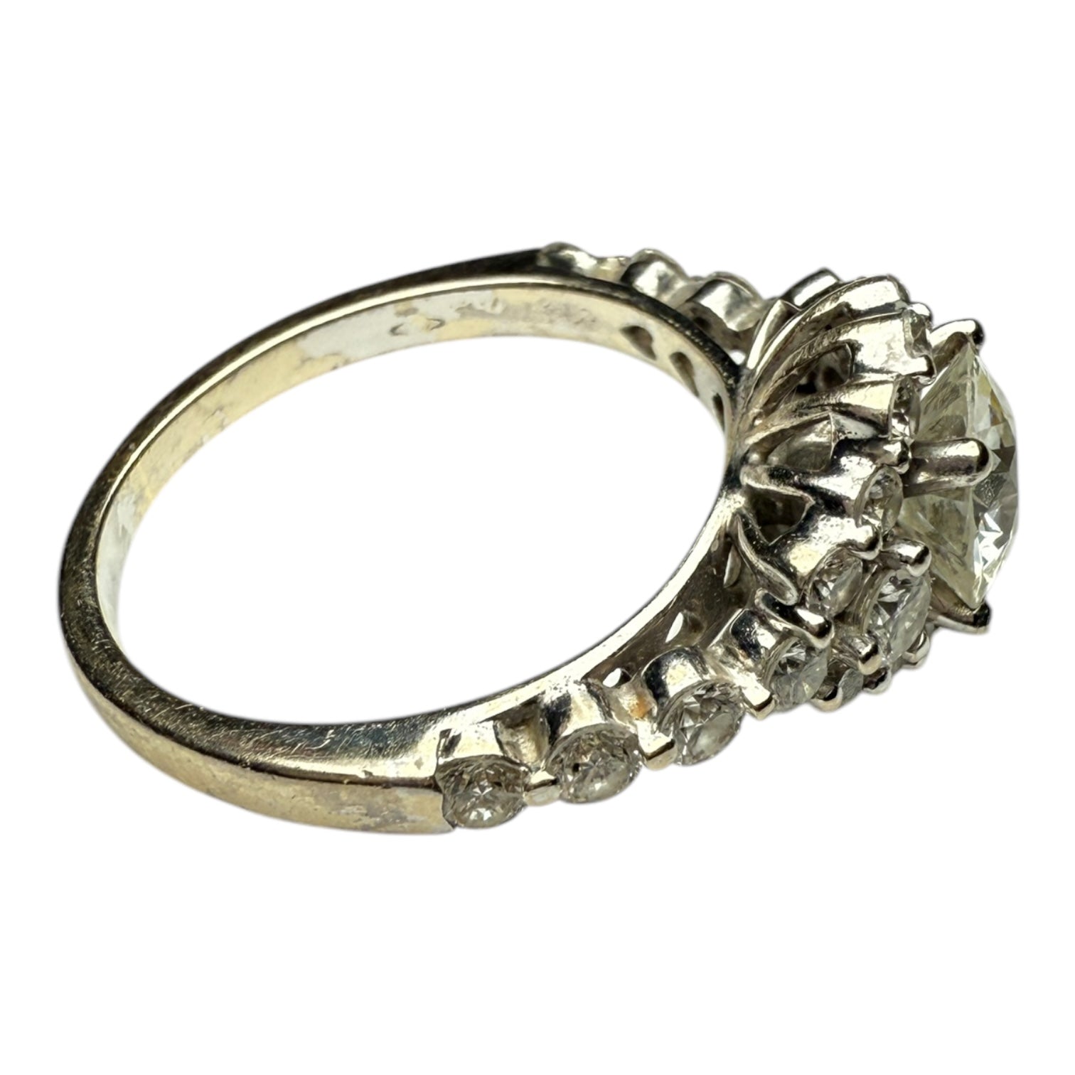 Diamond engagement ring