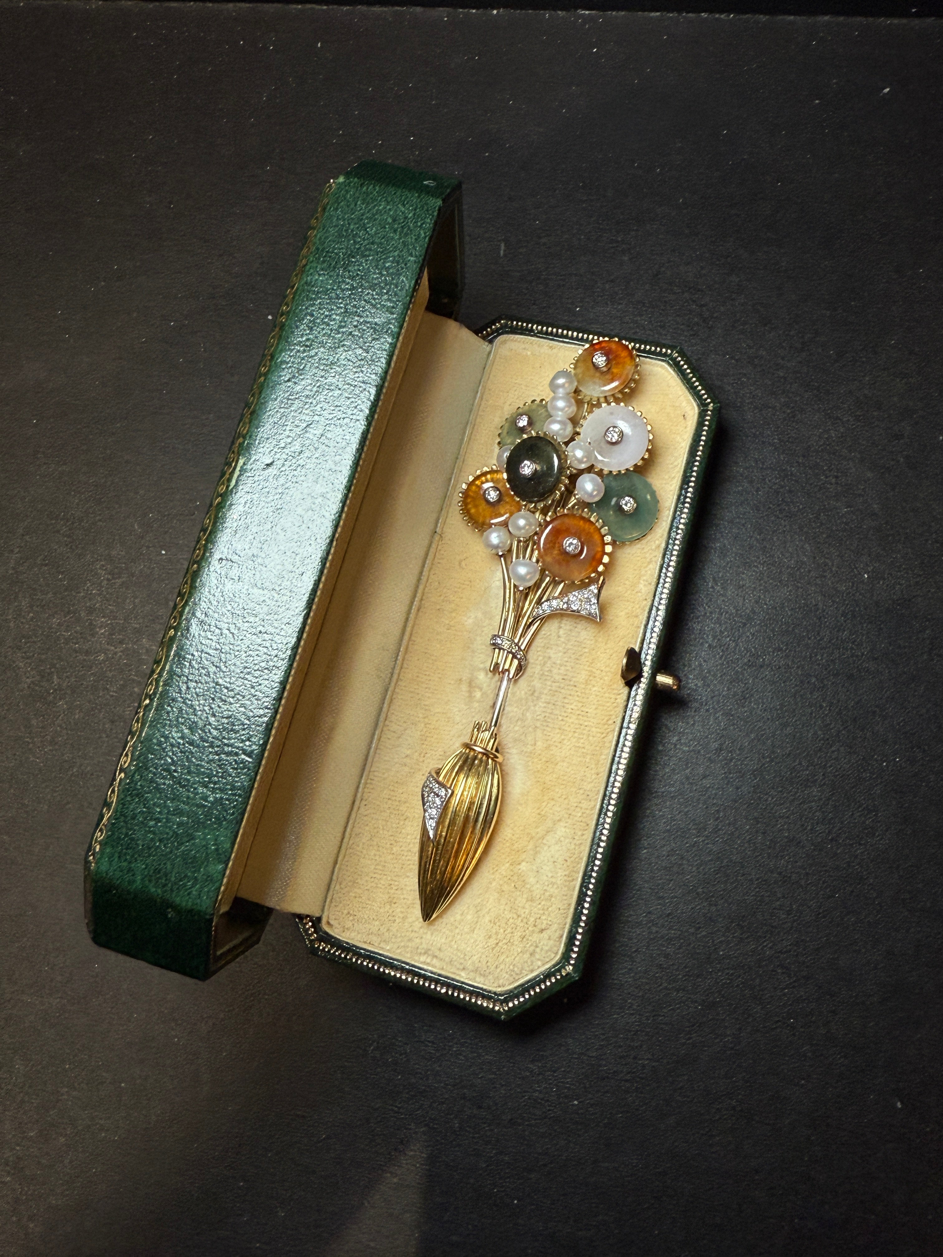 Antique Floral Brooch – 25.5g, 18K Gold with Jade, Pearls and Diamonds