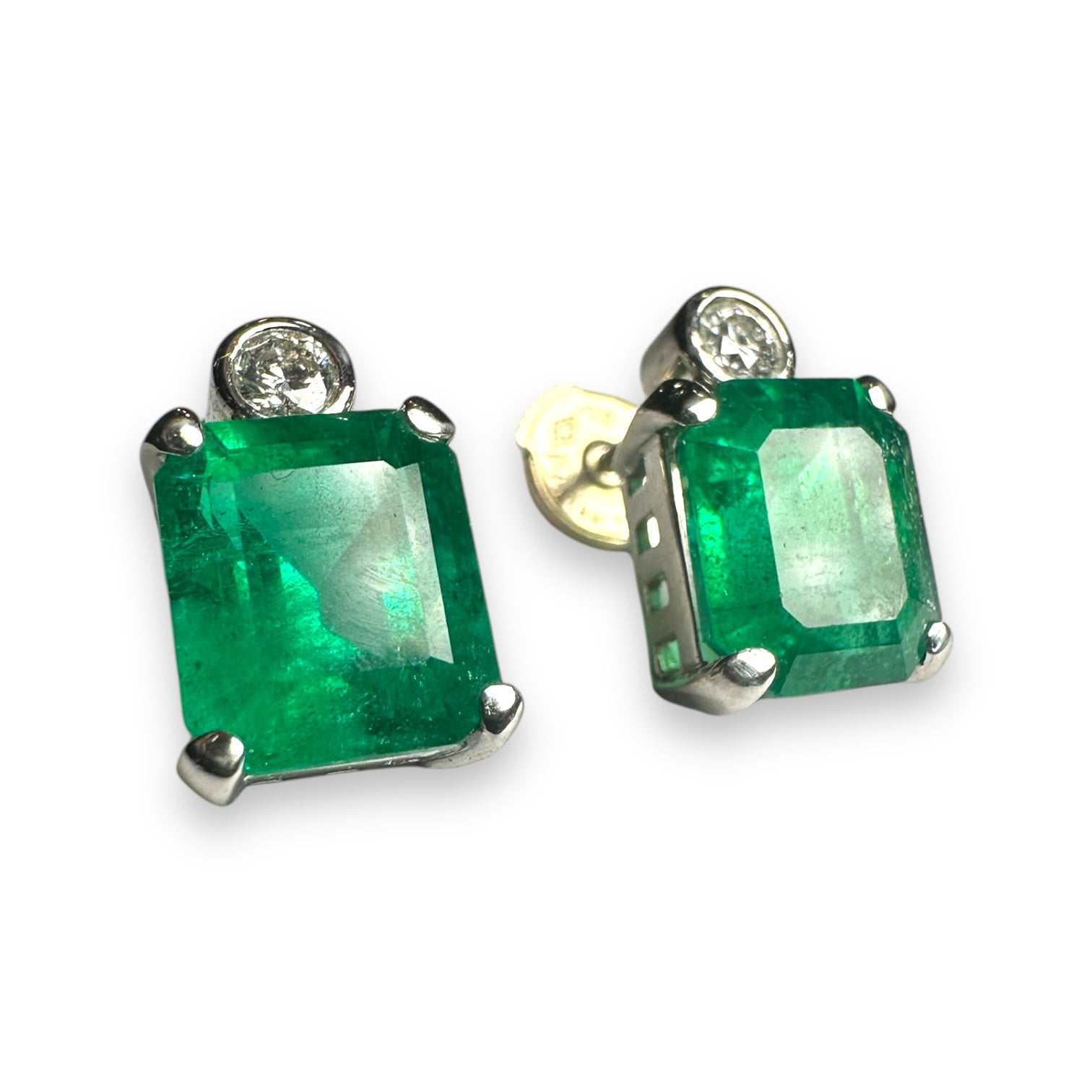 Elegant 18K White Gold Emerald and Diamond Earrings