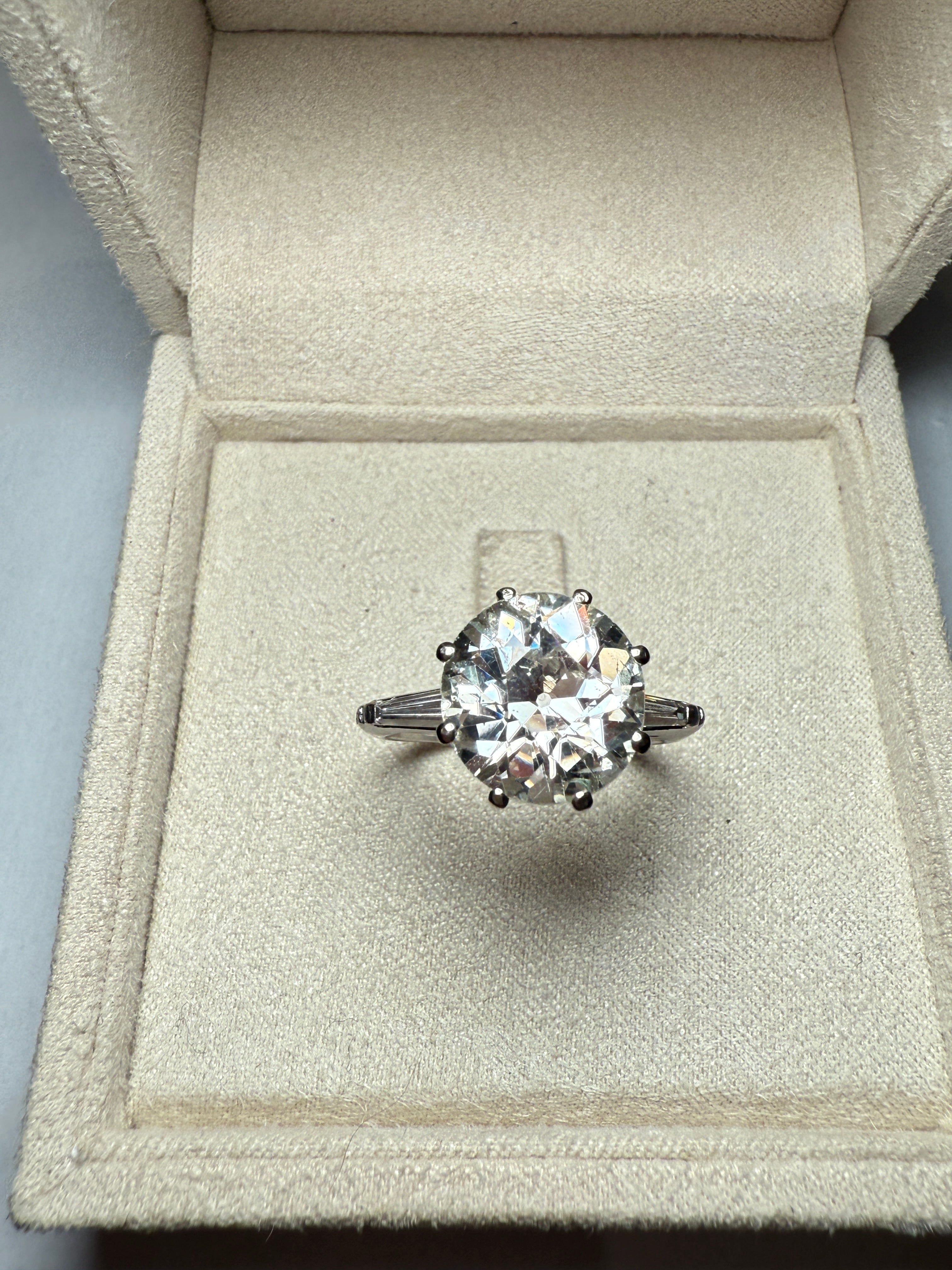 Diamond ring by Janesich