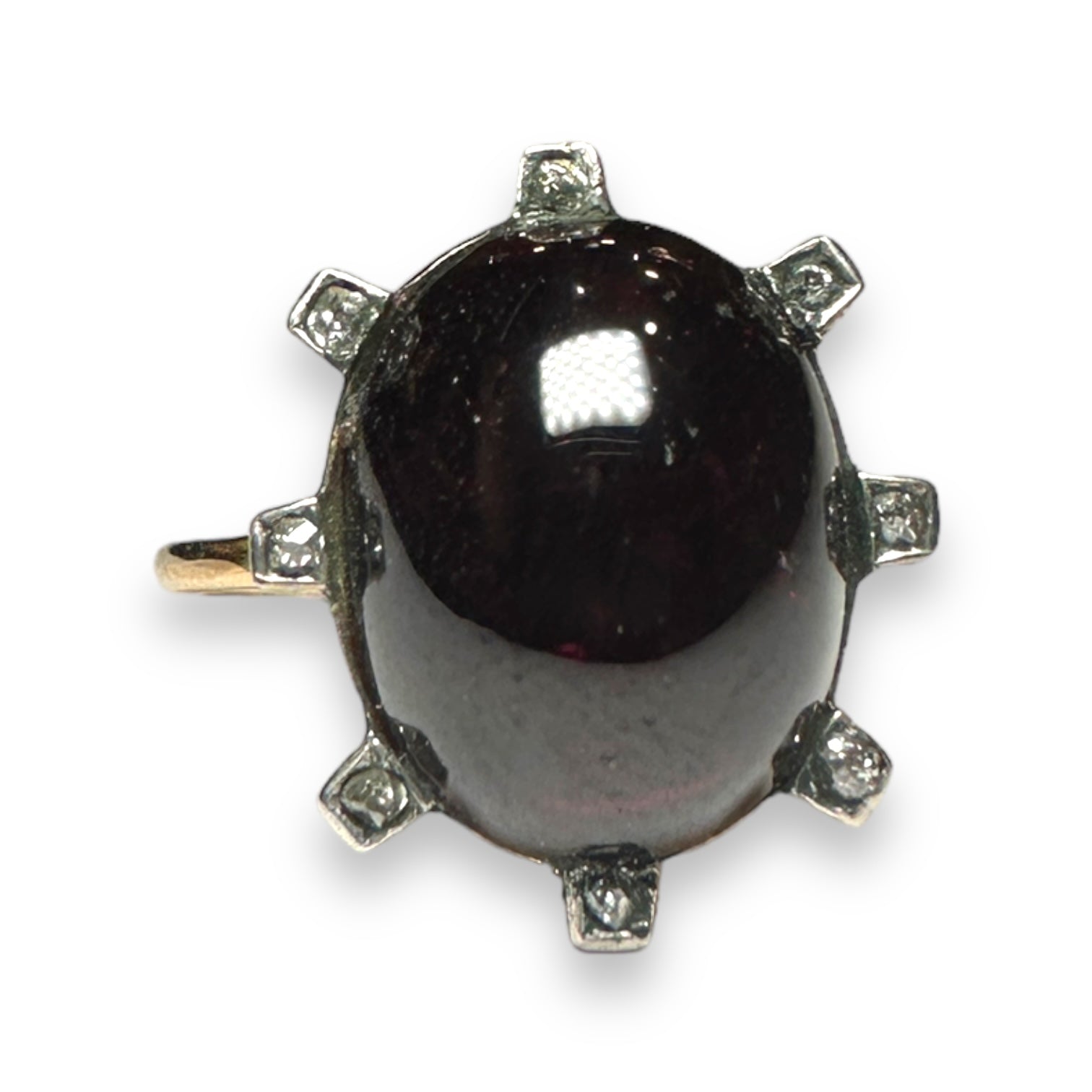 Garnet and diamond ring