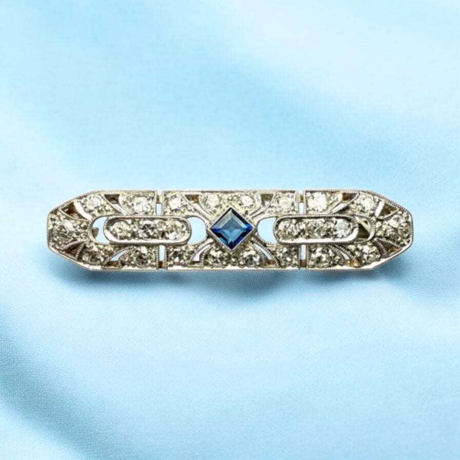 Sapphire and diamonds brooch