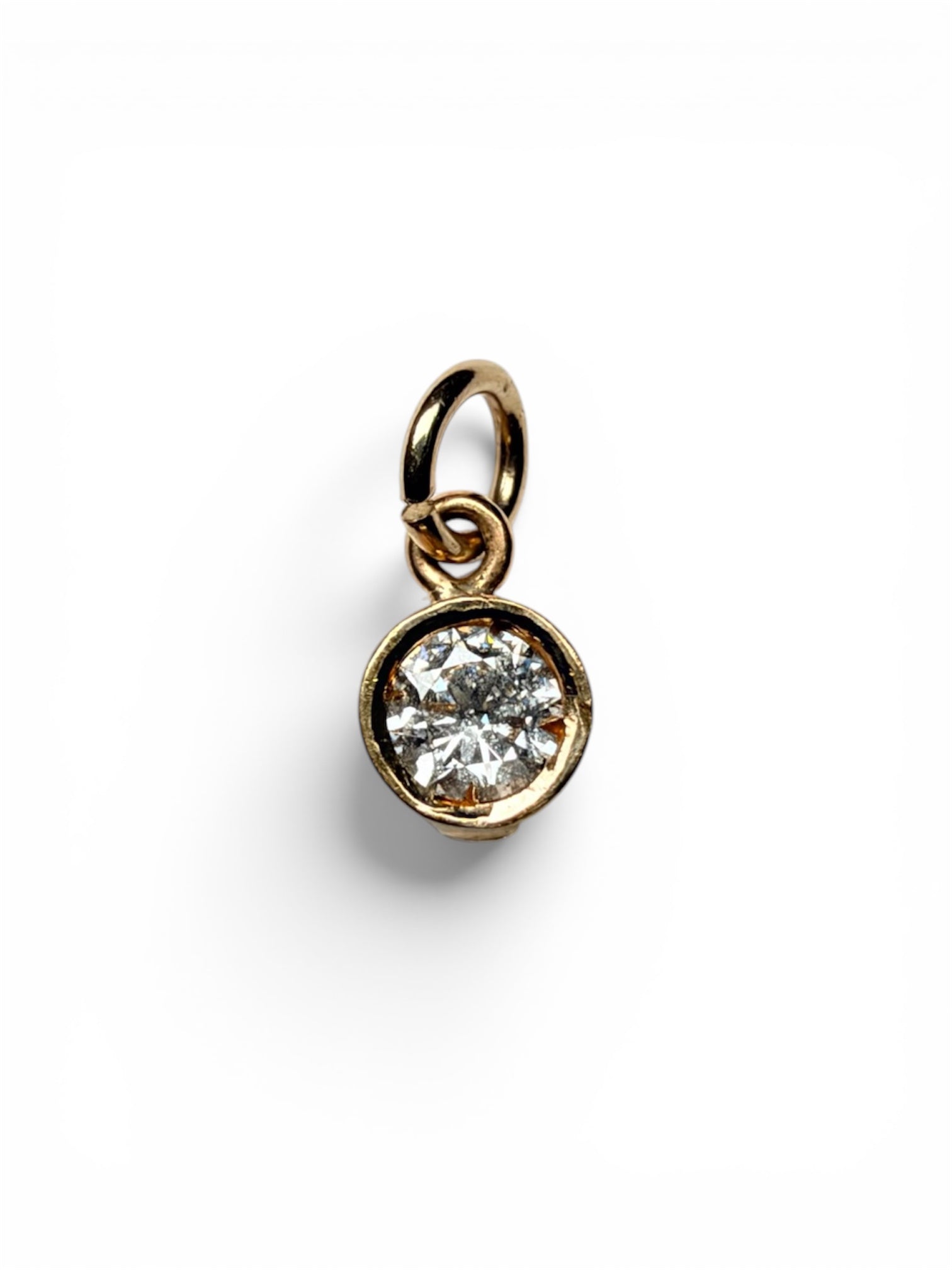 Diamond pendant