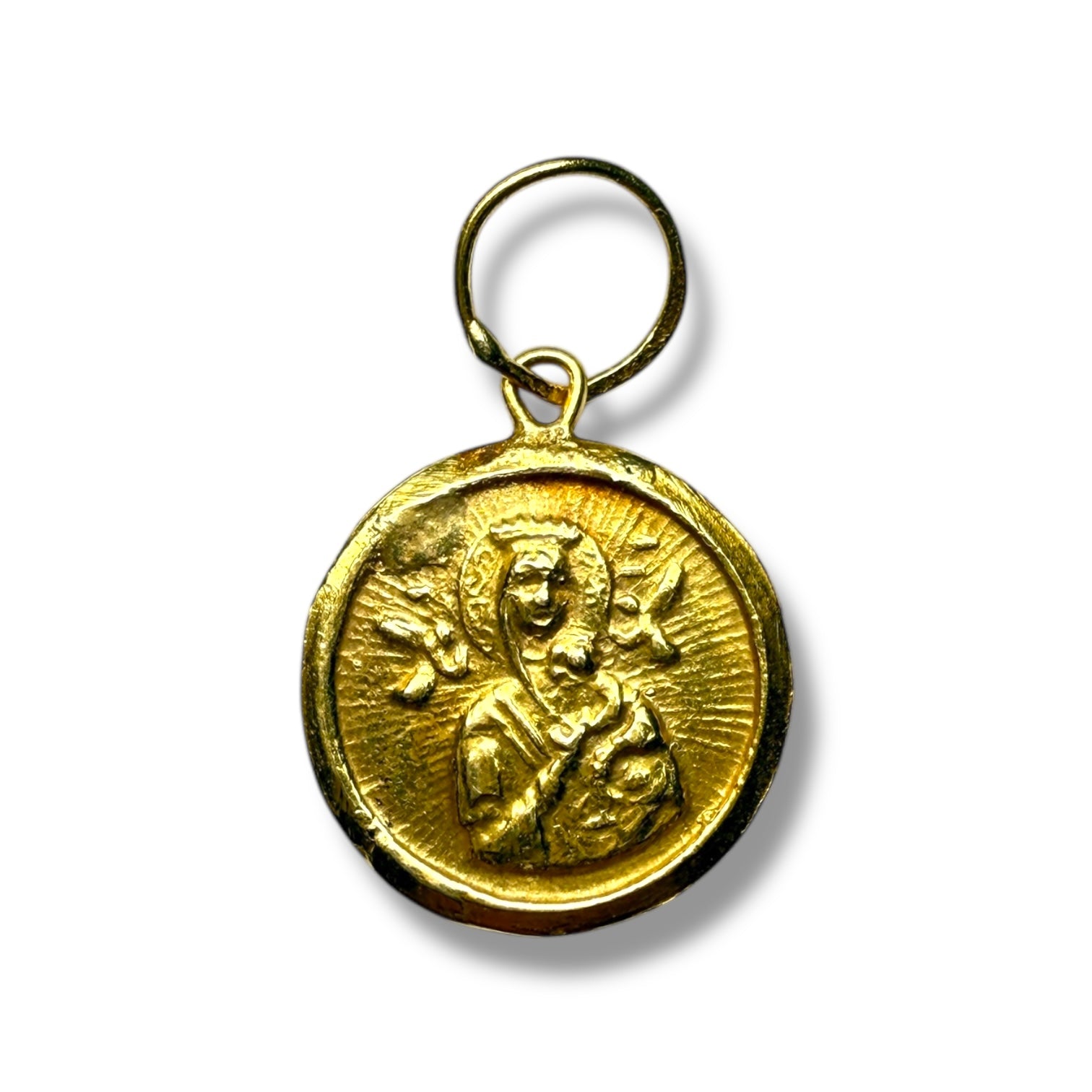 18k gold madonna pendant