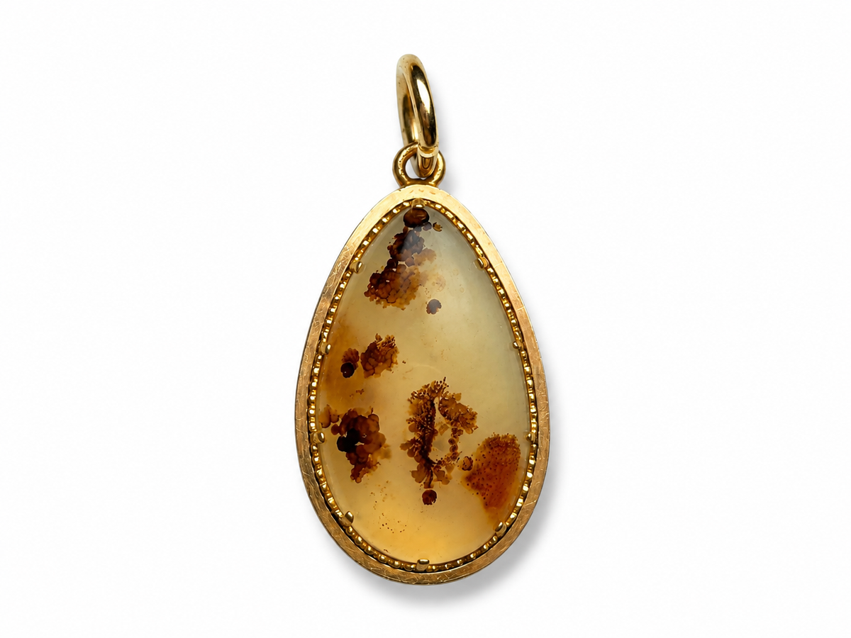 9k gold agate pendant