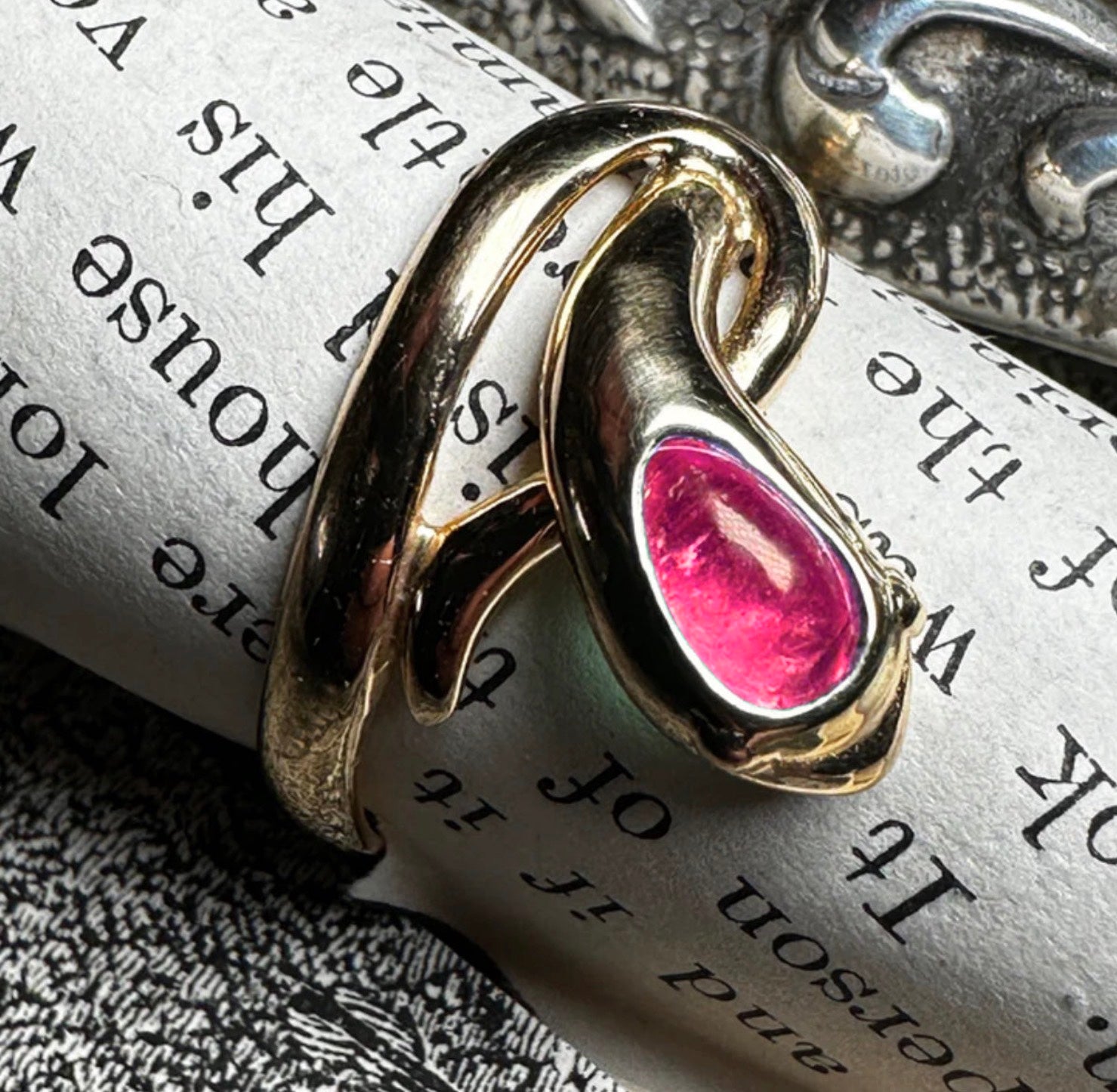 18k Yellow Gold Snake Ring with Emerald, Ruby, or Sapphire – Unique Handcrafted Design