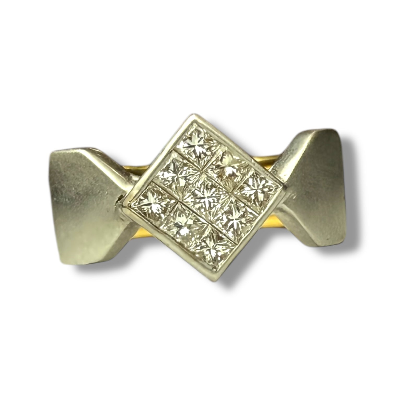 18k gold engagement ring