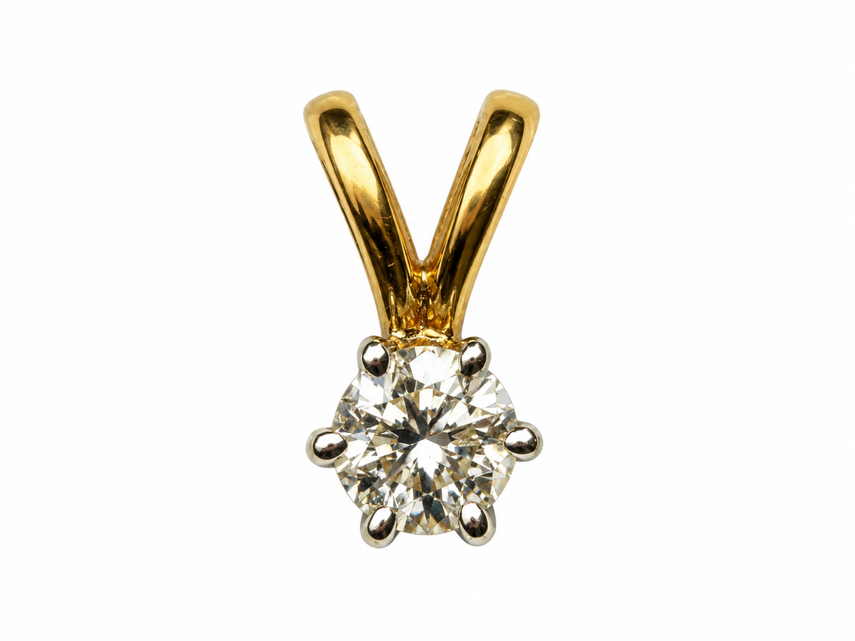 18k gold diamond pendant