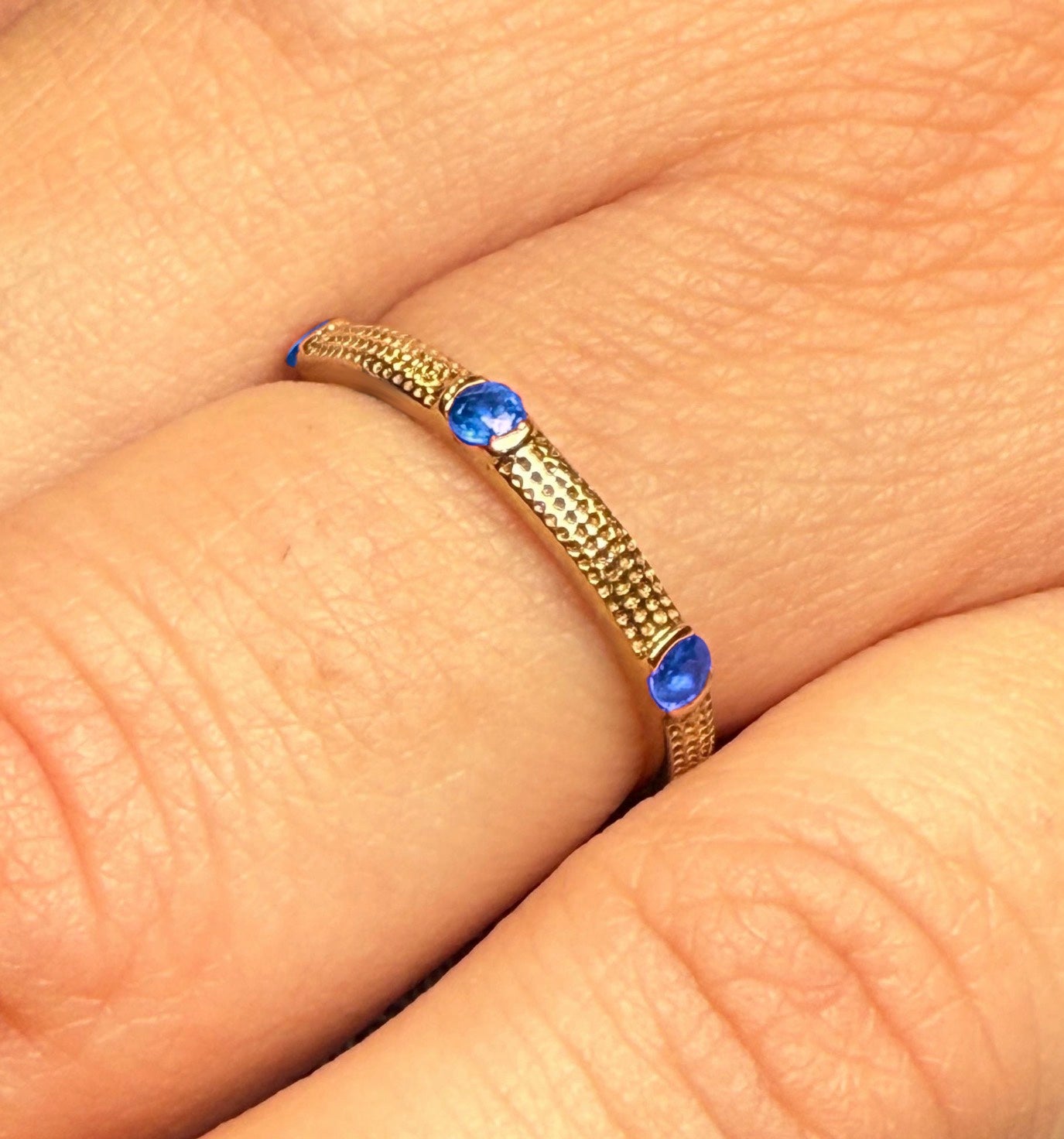 Elegant 9k Gold Ruby Ring – Timeless Design with Six Sparkling Rubies