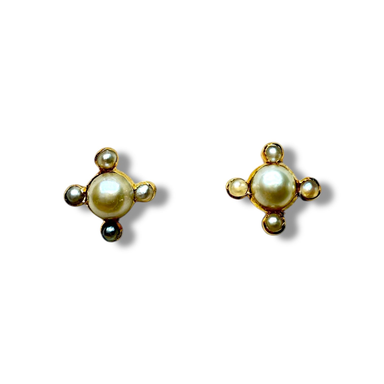 18k gold Pearl earring