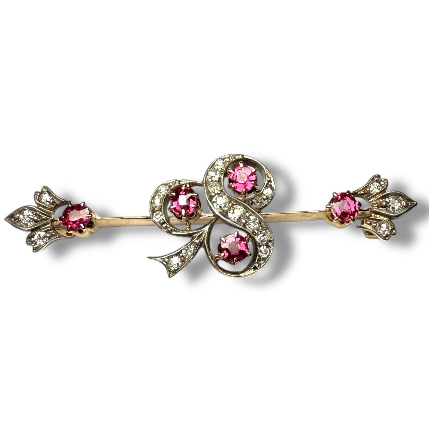 Spinel and diamonds brooch