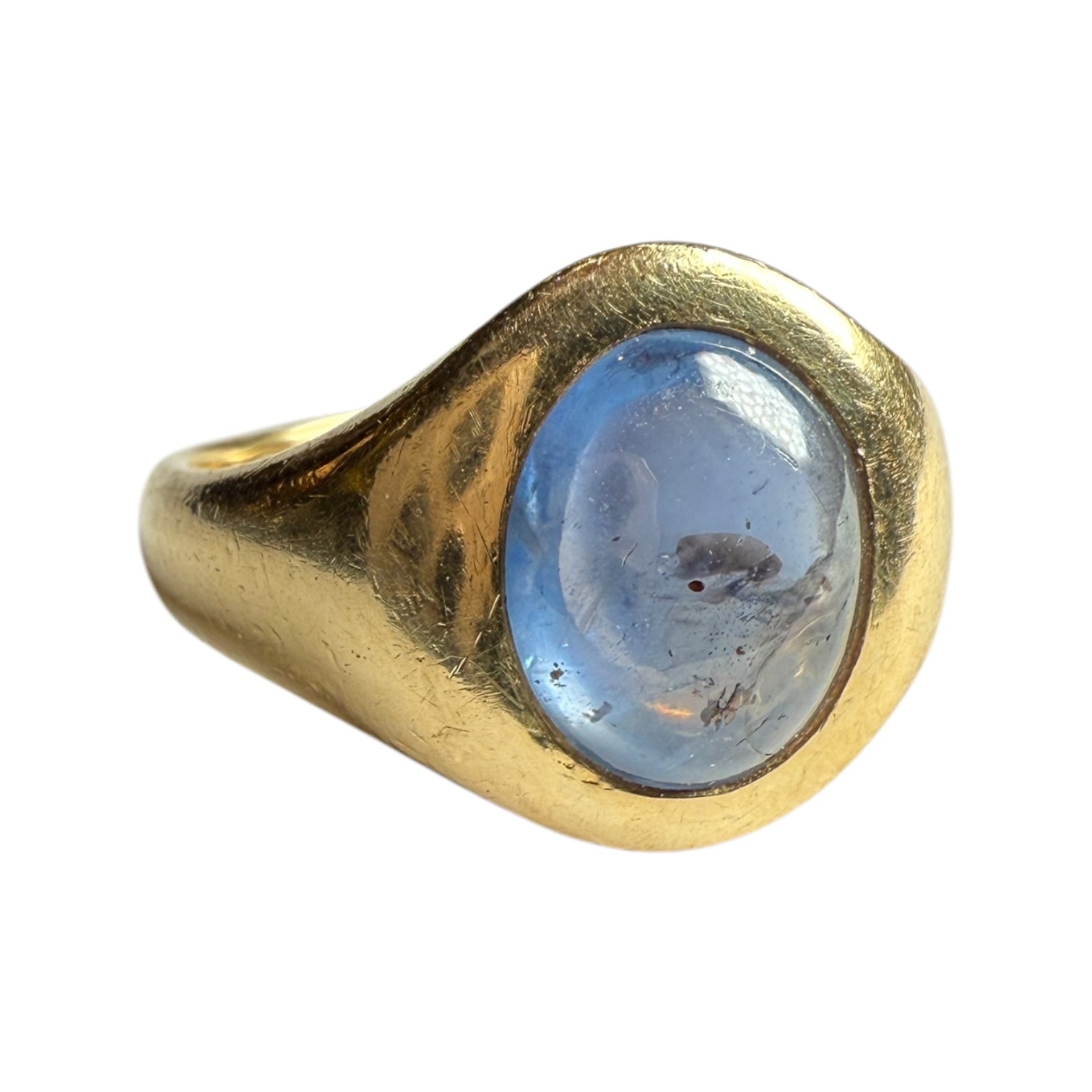 Sapphire gold ring