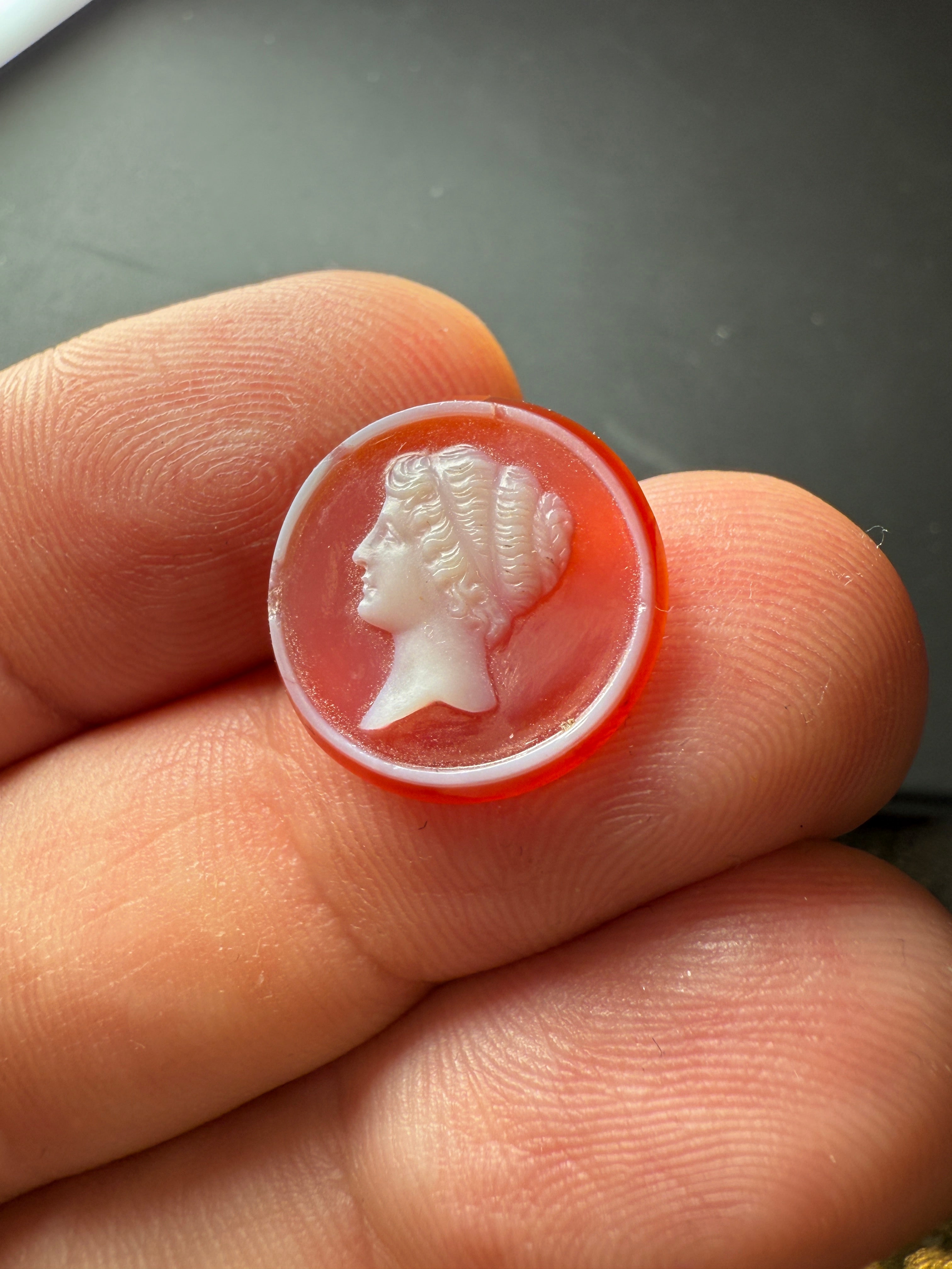 Round Sardonyx Cameo