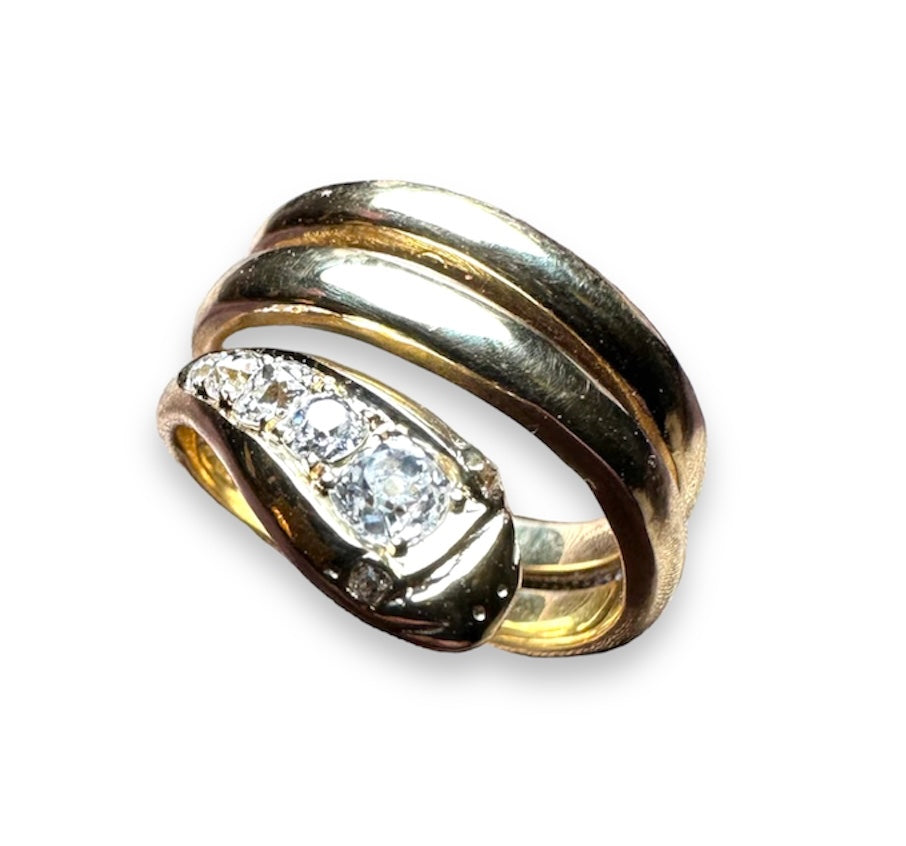 Snake diamond ring