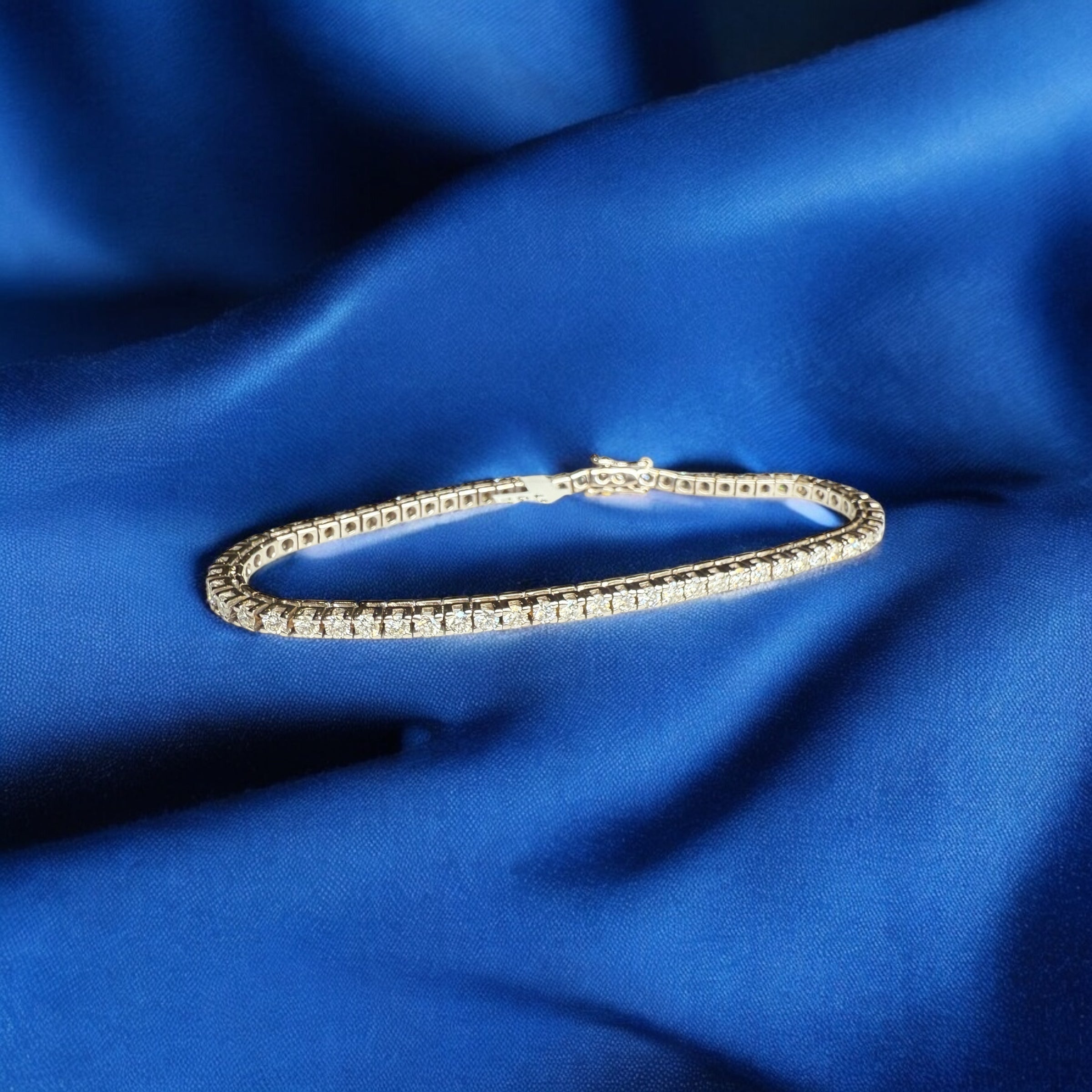 Tennis diamonds bracelet