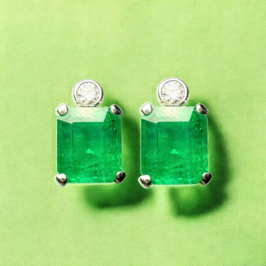 Elegant 18K White Gold Emerald and Diamond Earrings
