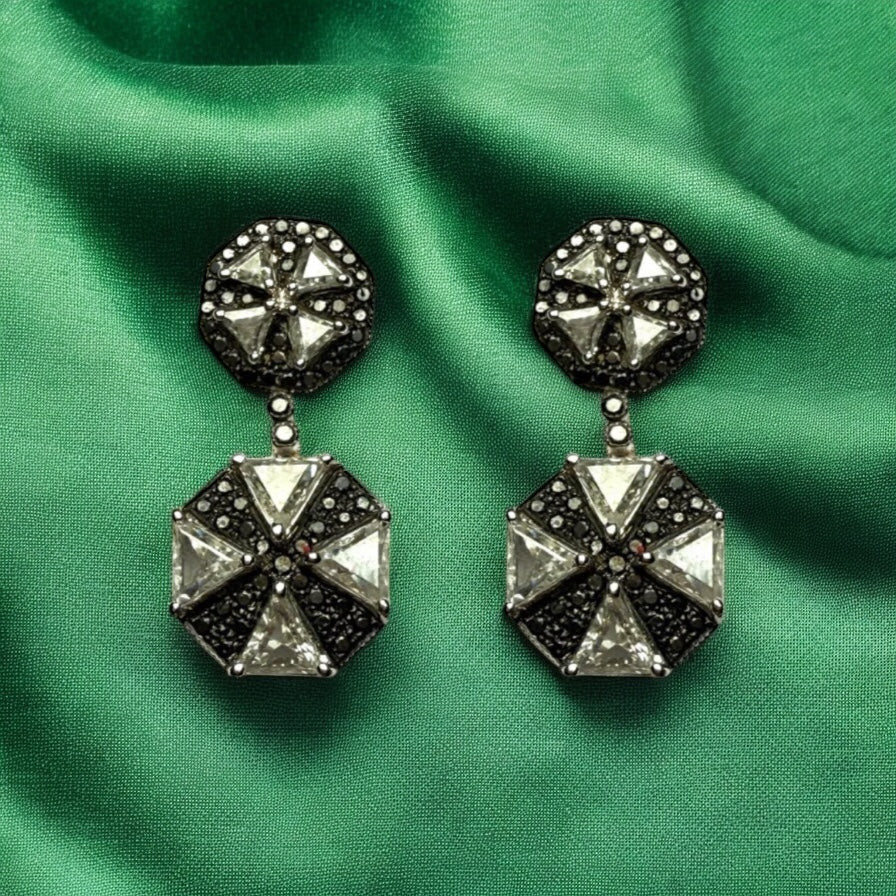Diamonds drop earring