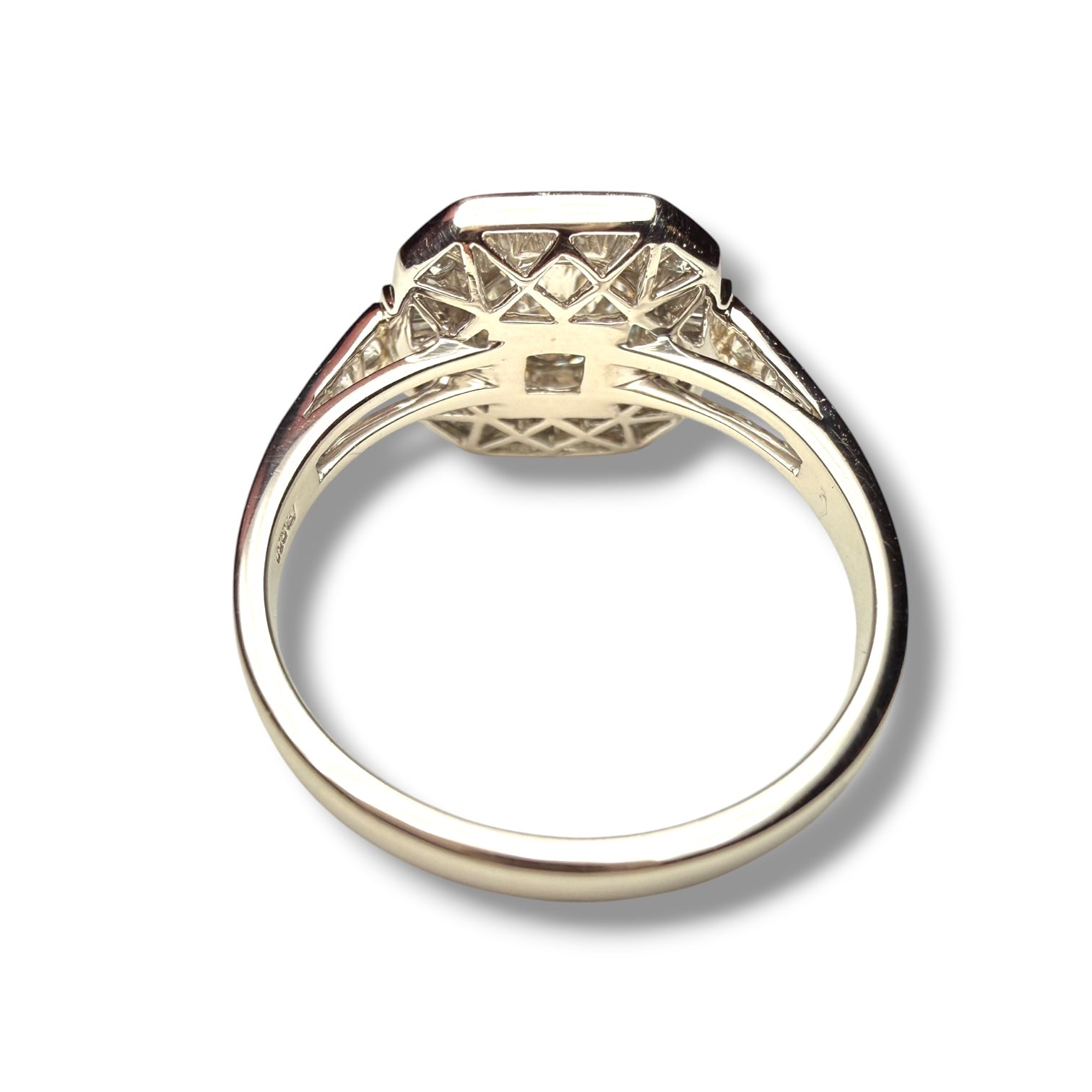 Platinum Diamond Ring – Art Deco Style, 1 Carat Center Stone
