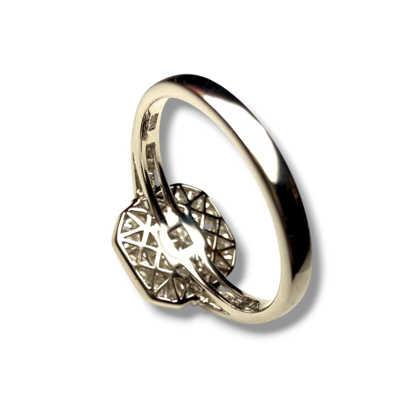 Platinum Diamond Ring – Art Deco Style, 1 Carat Center Stone