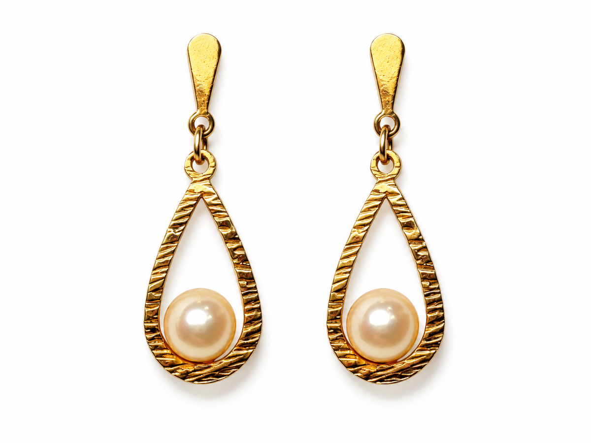 9k Gold Drop Earrings with Pearl – 1.6g