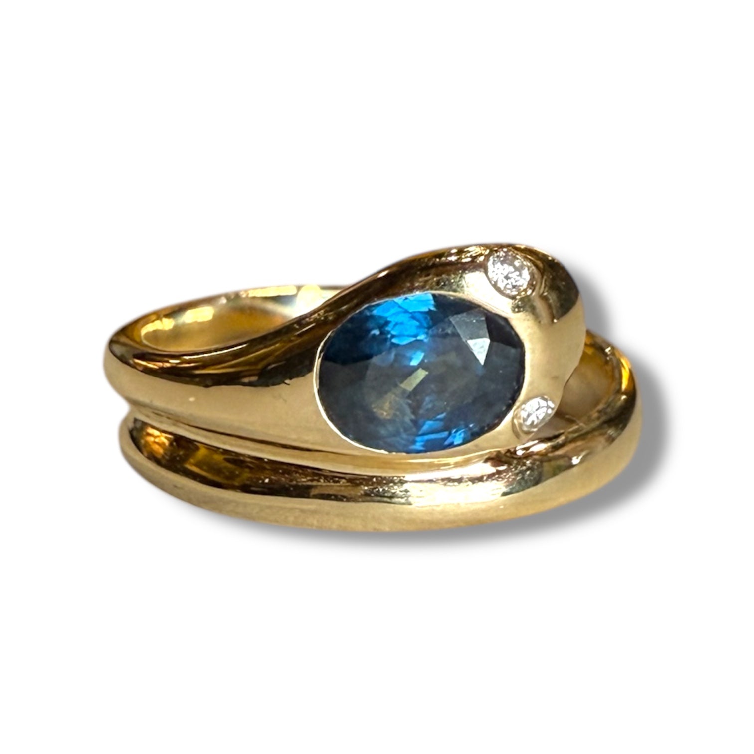 Sapphire snake ring