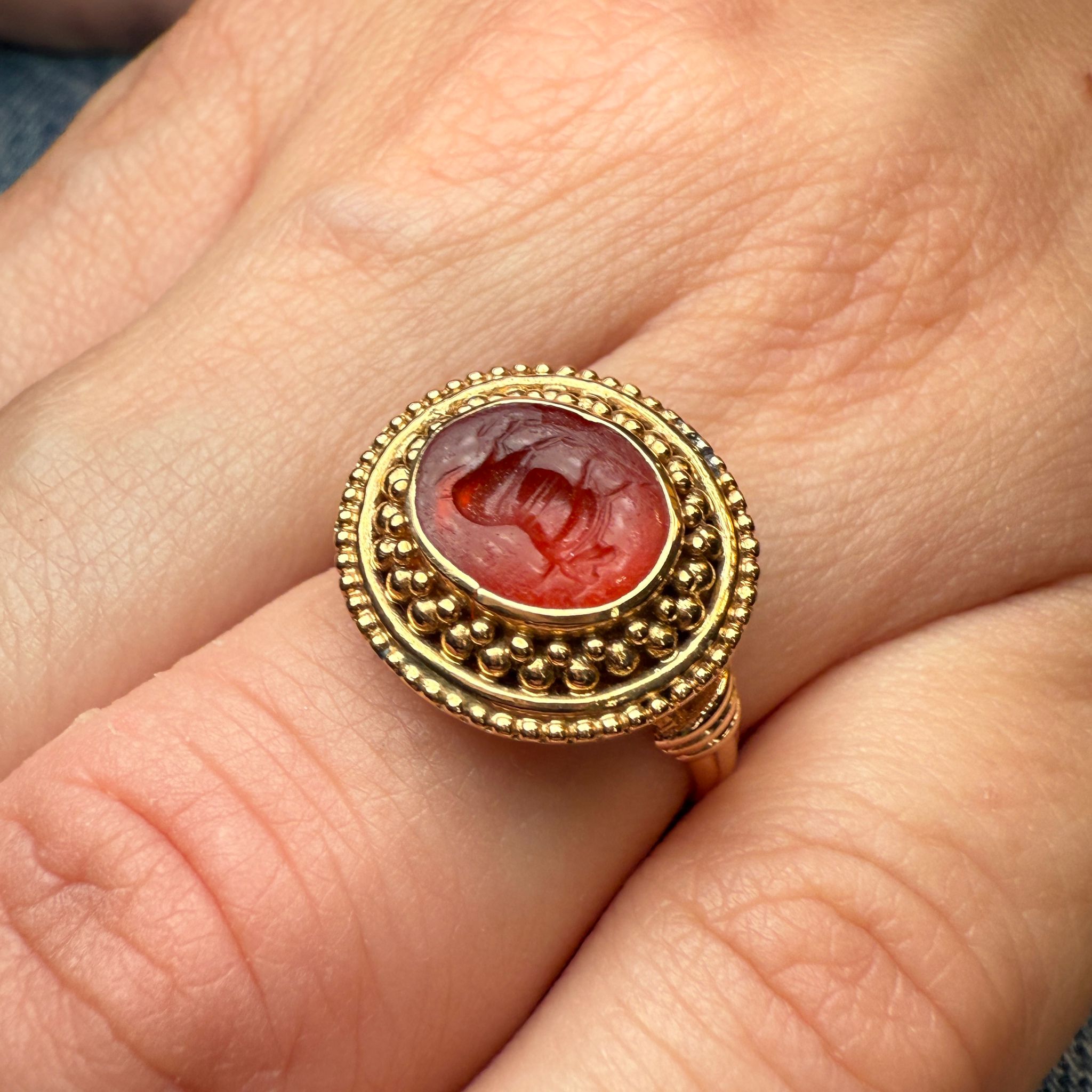 Intaglio ring