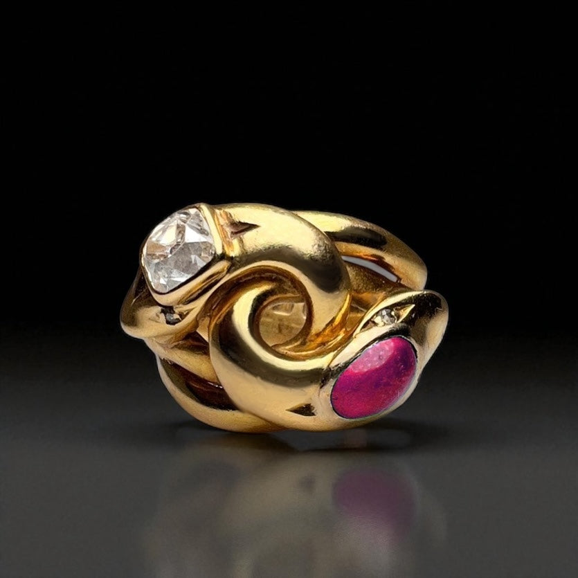 Exquisite 18kt Gold Snake Ring with Diamond & Customisable Gemstone Eyes
