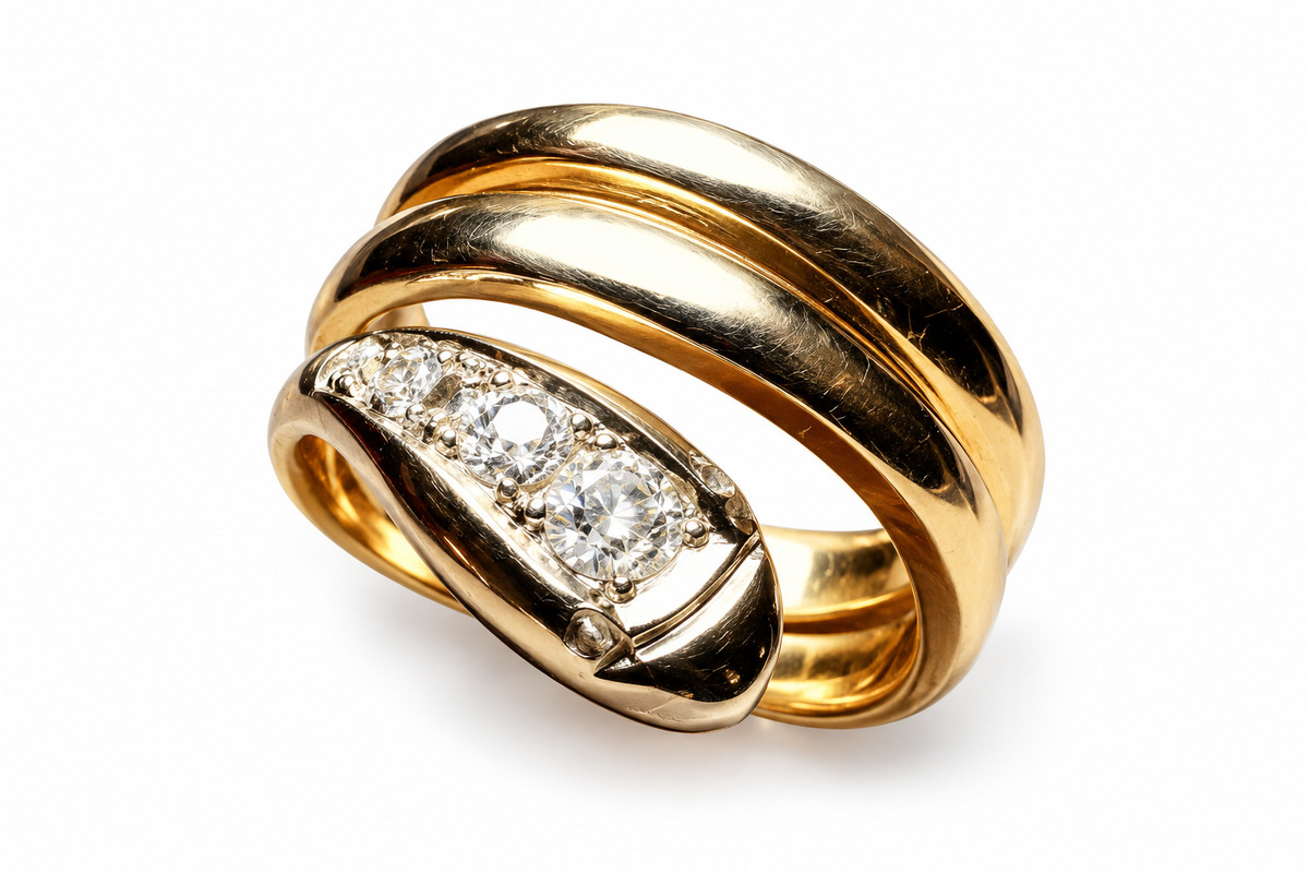 Snake diamond ring