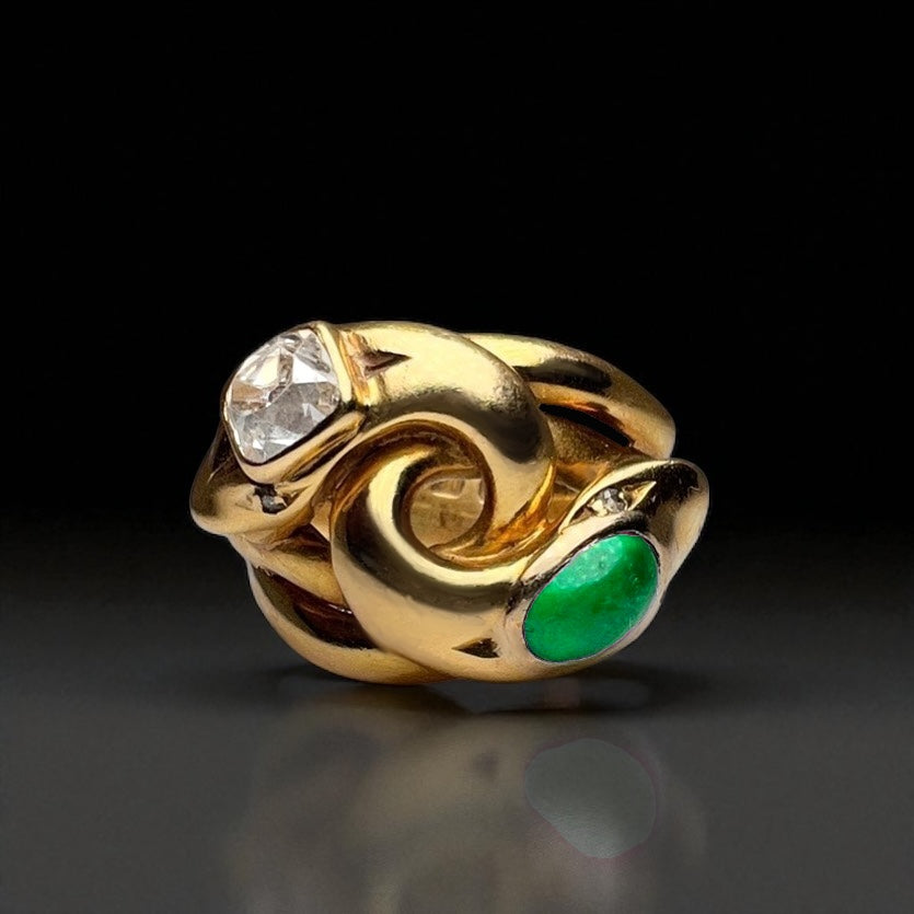Exquisite 18kt Gold Snake Ring with Diamond & Customisable Gemstone Eyes