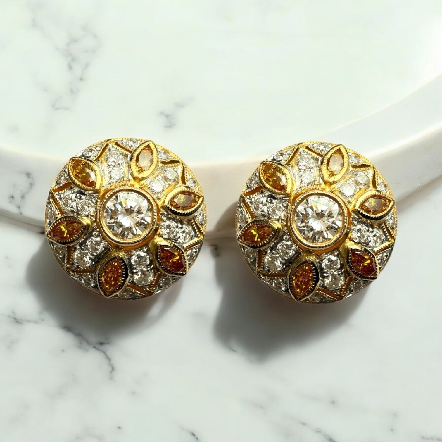 Diamonds earrings yellow and white