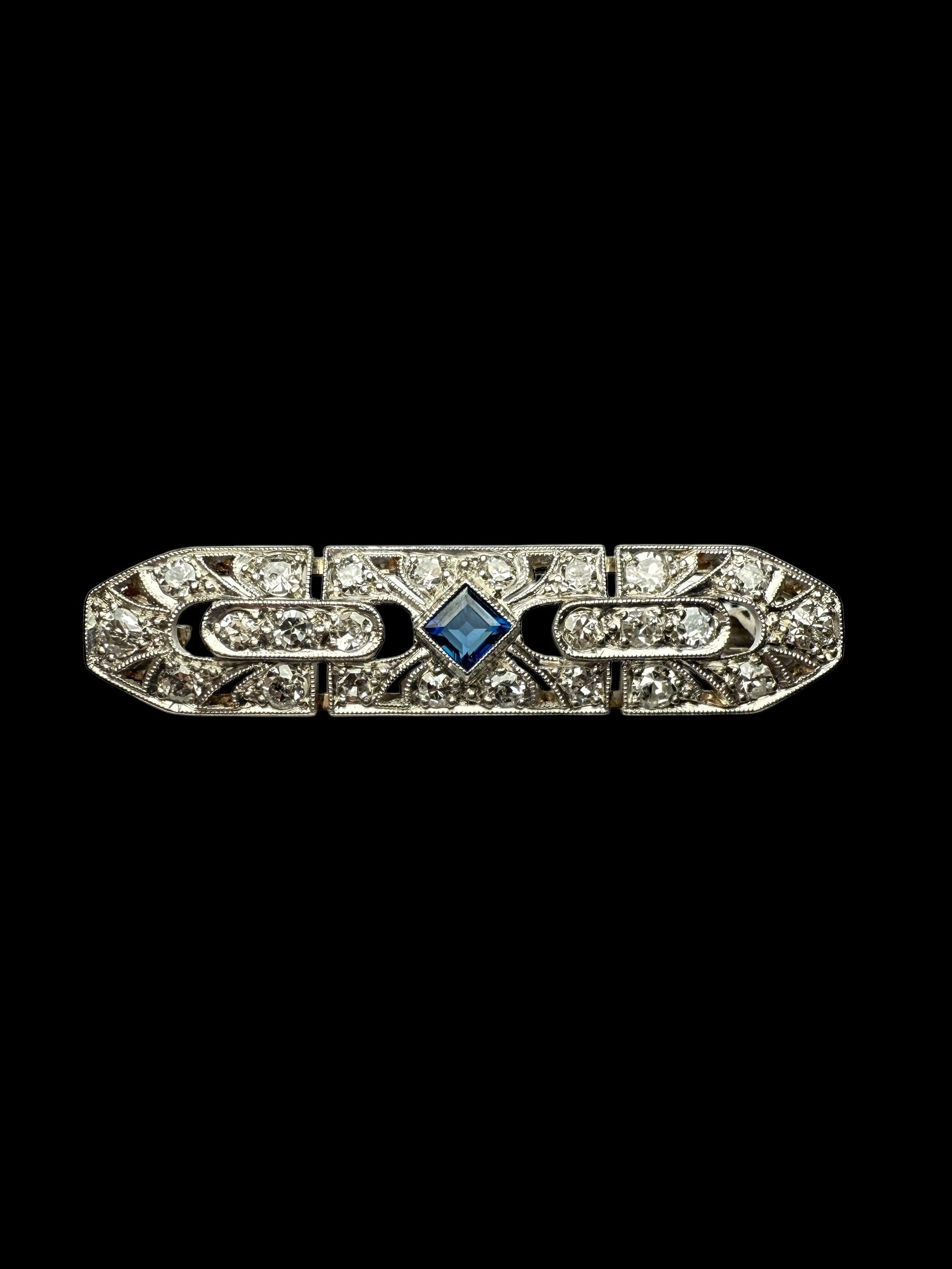 Sapphire and diamonds brooch