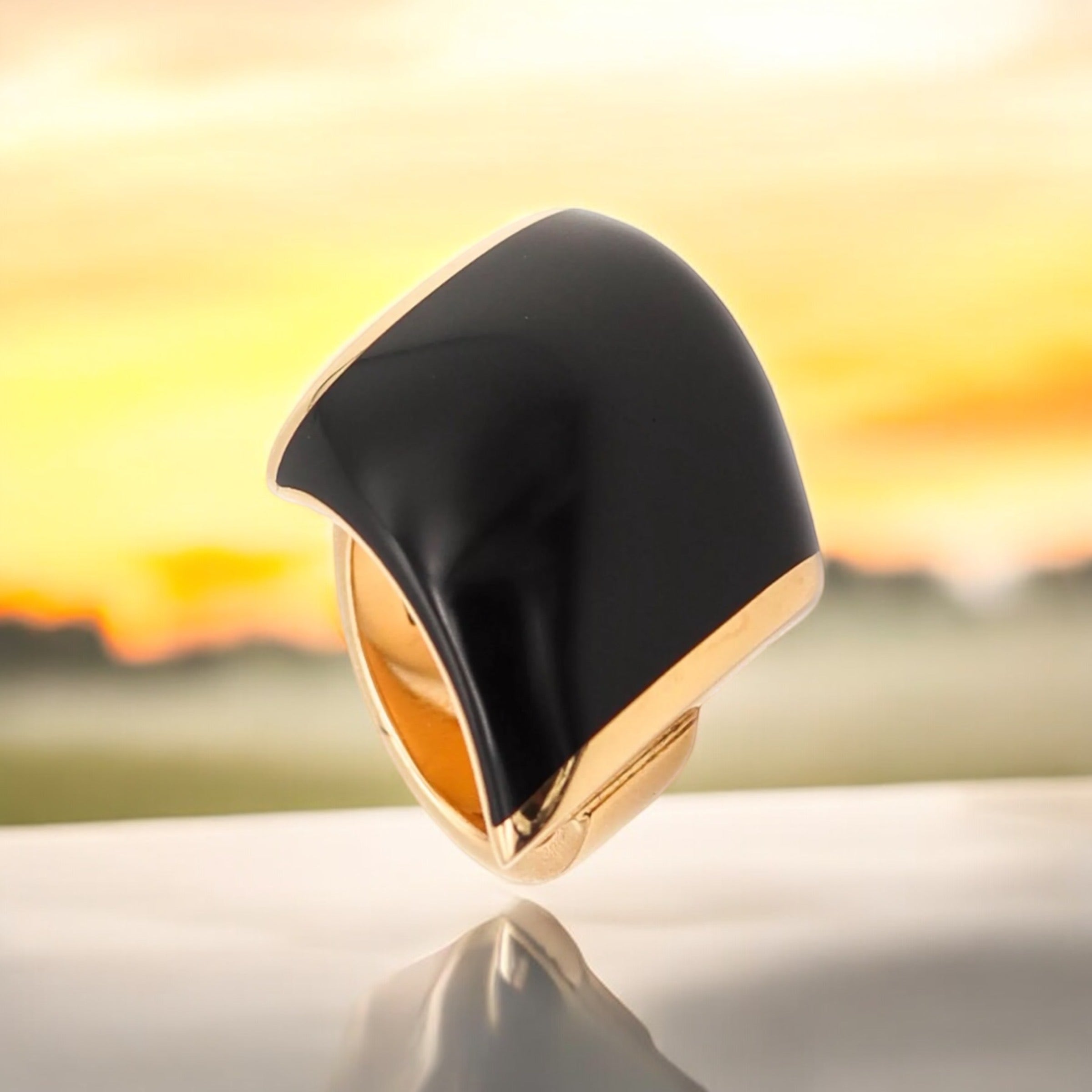 Vhernier Fibula Cocktail Ring