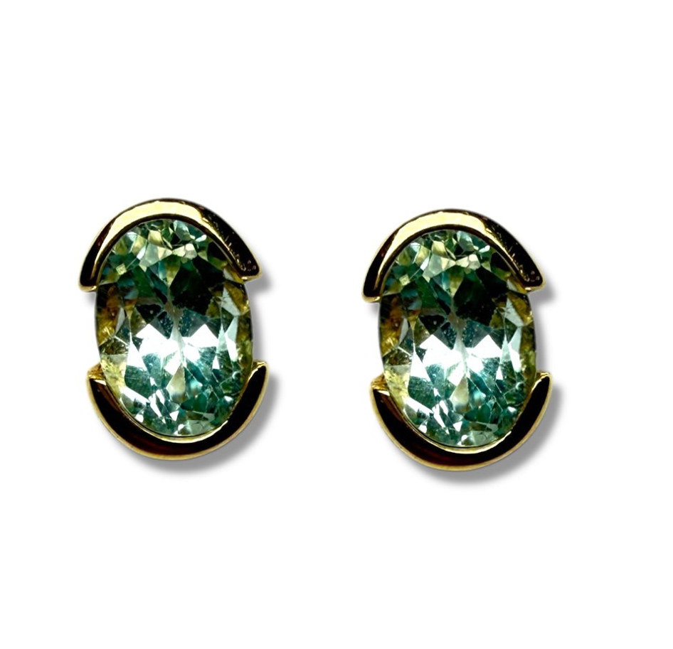Topaz earring 9k gold