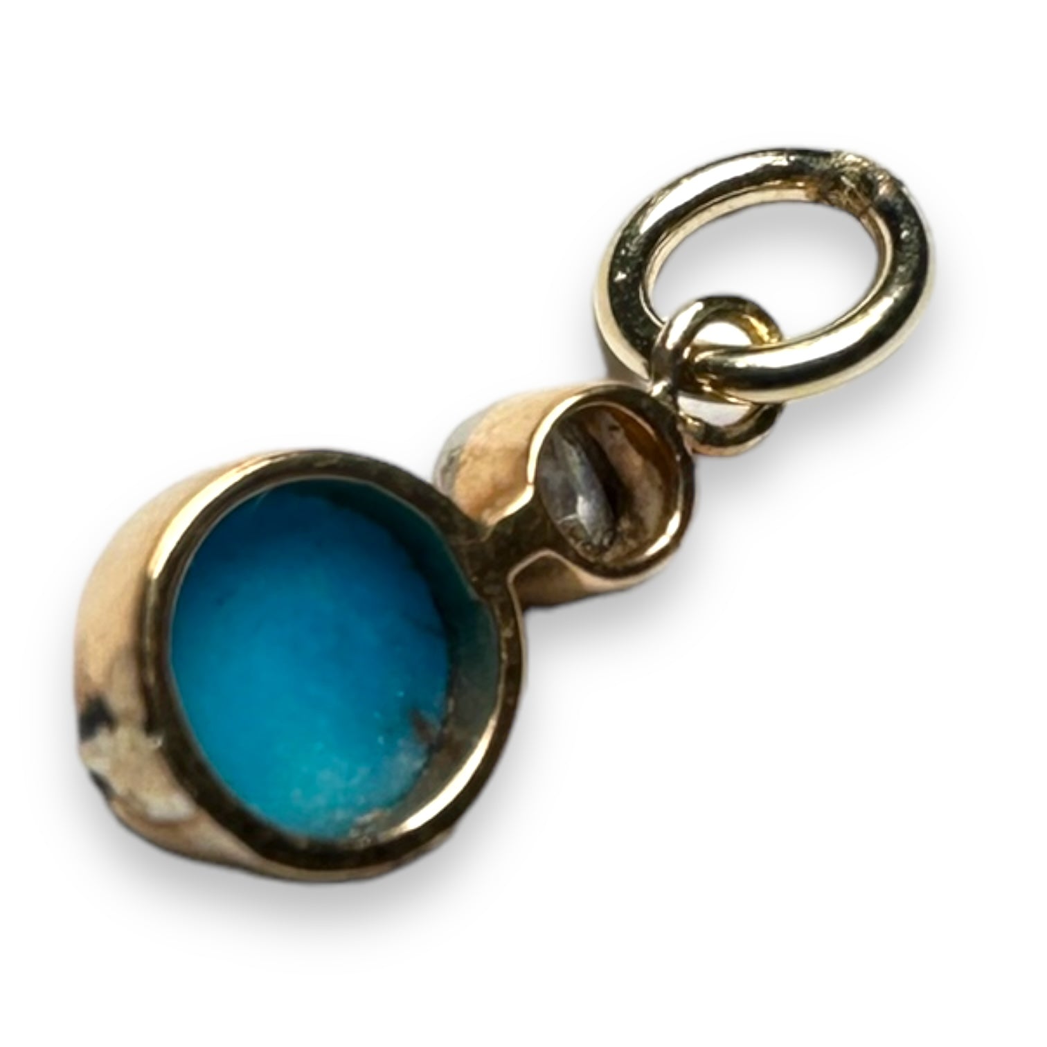 Turquoise and diamond pendant