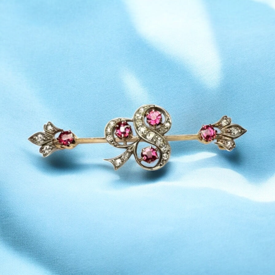 Spinel and diamonds brooch
