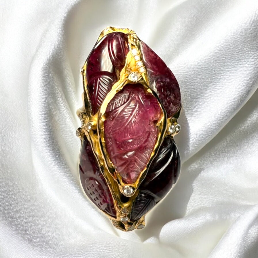 Tourmaline and diamonds ring by Maurizio Pintaldi
