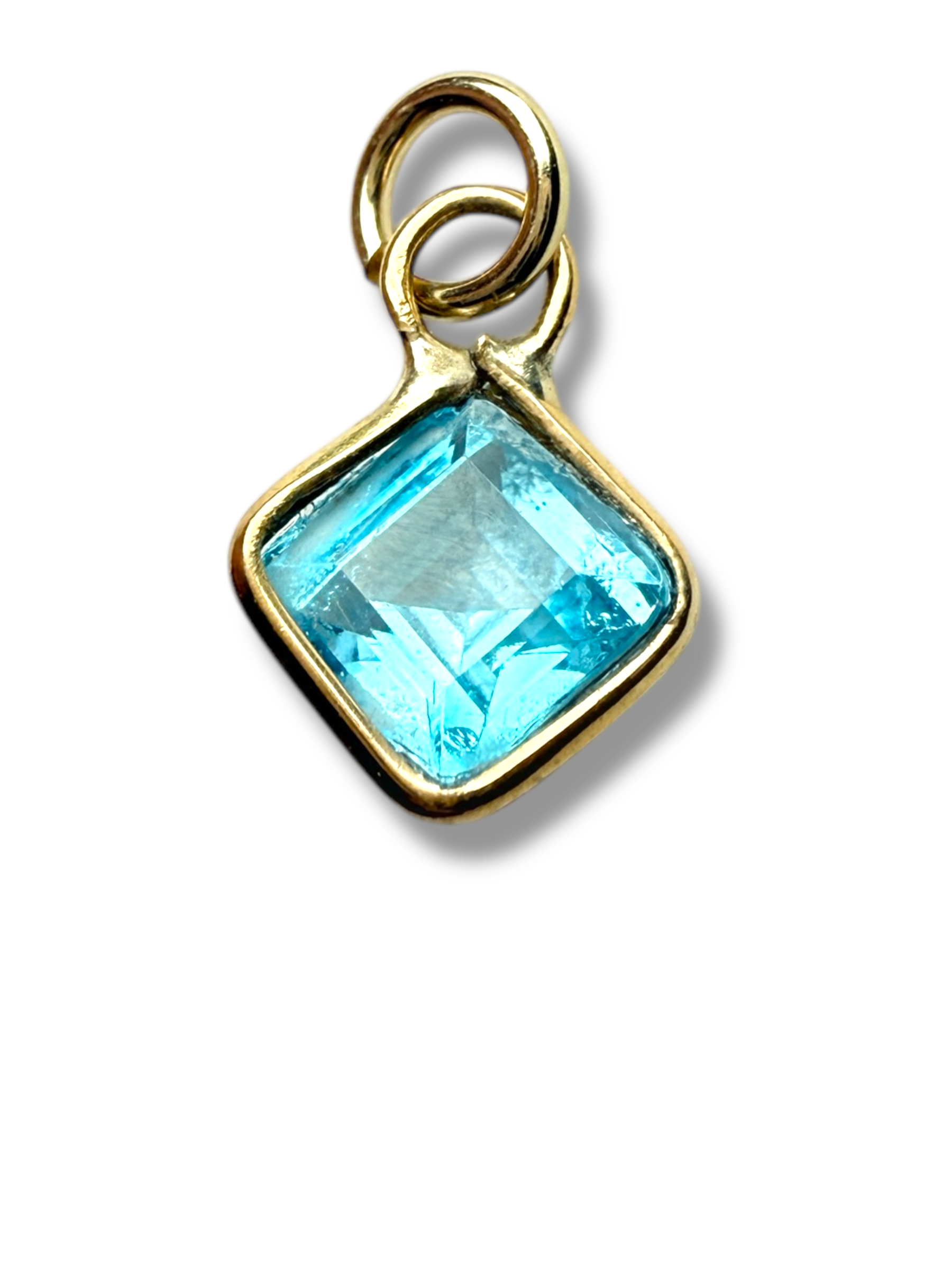 9k gold topaz pendant