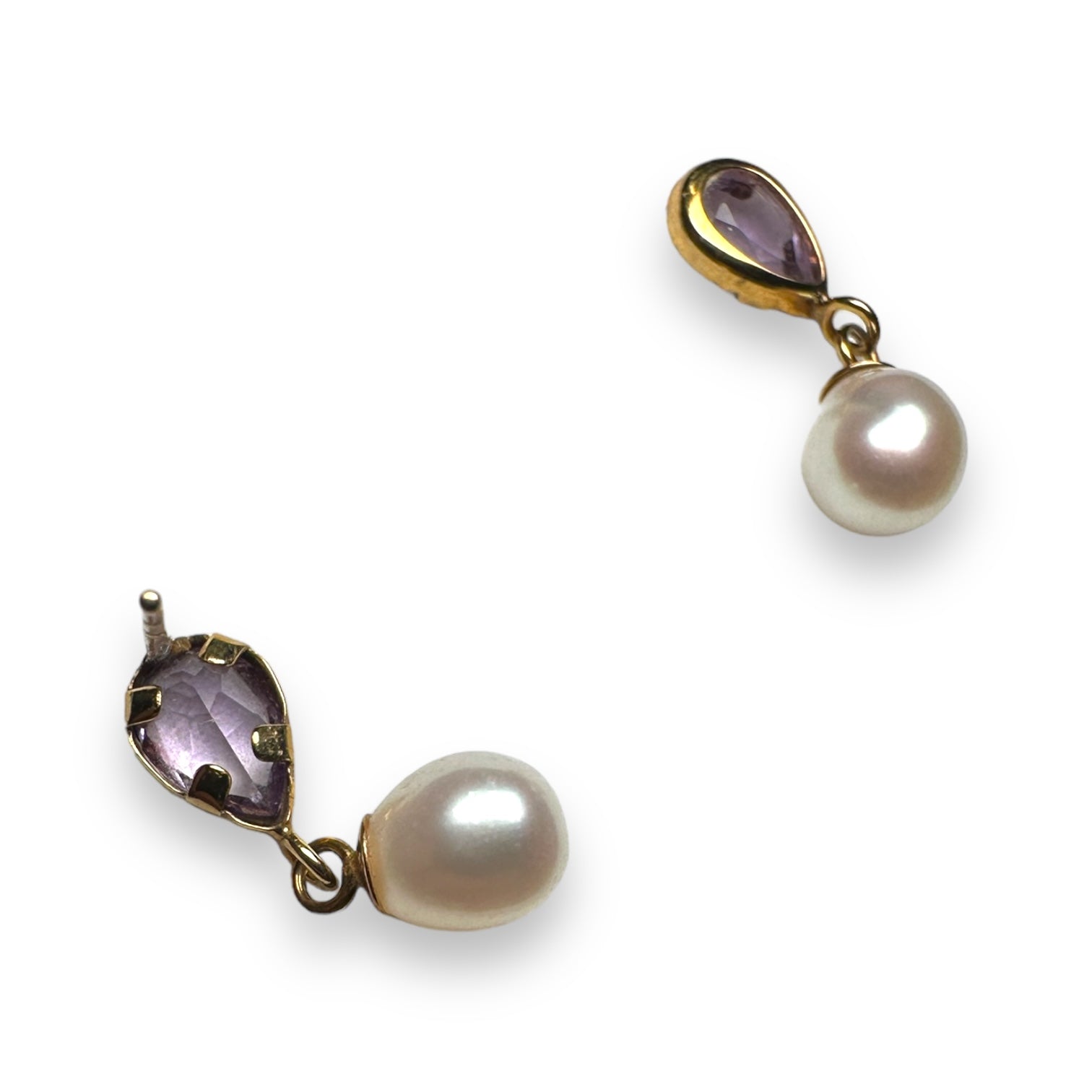 9k Amethyst and pearl gold earring