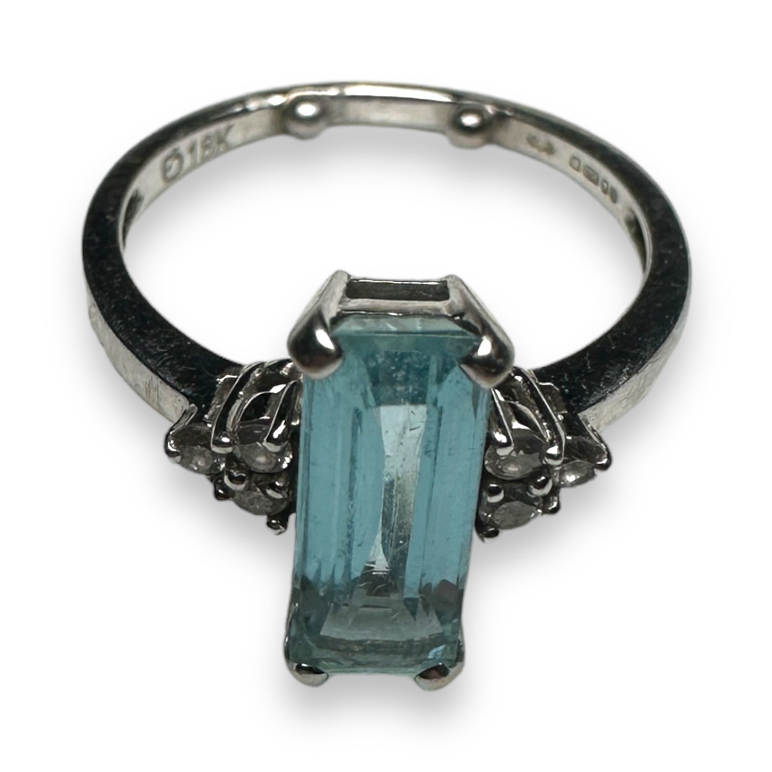 Aquamarine and diamond ring