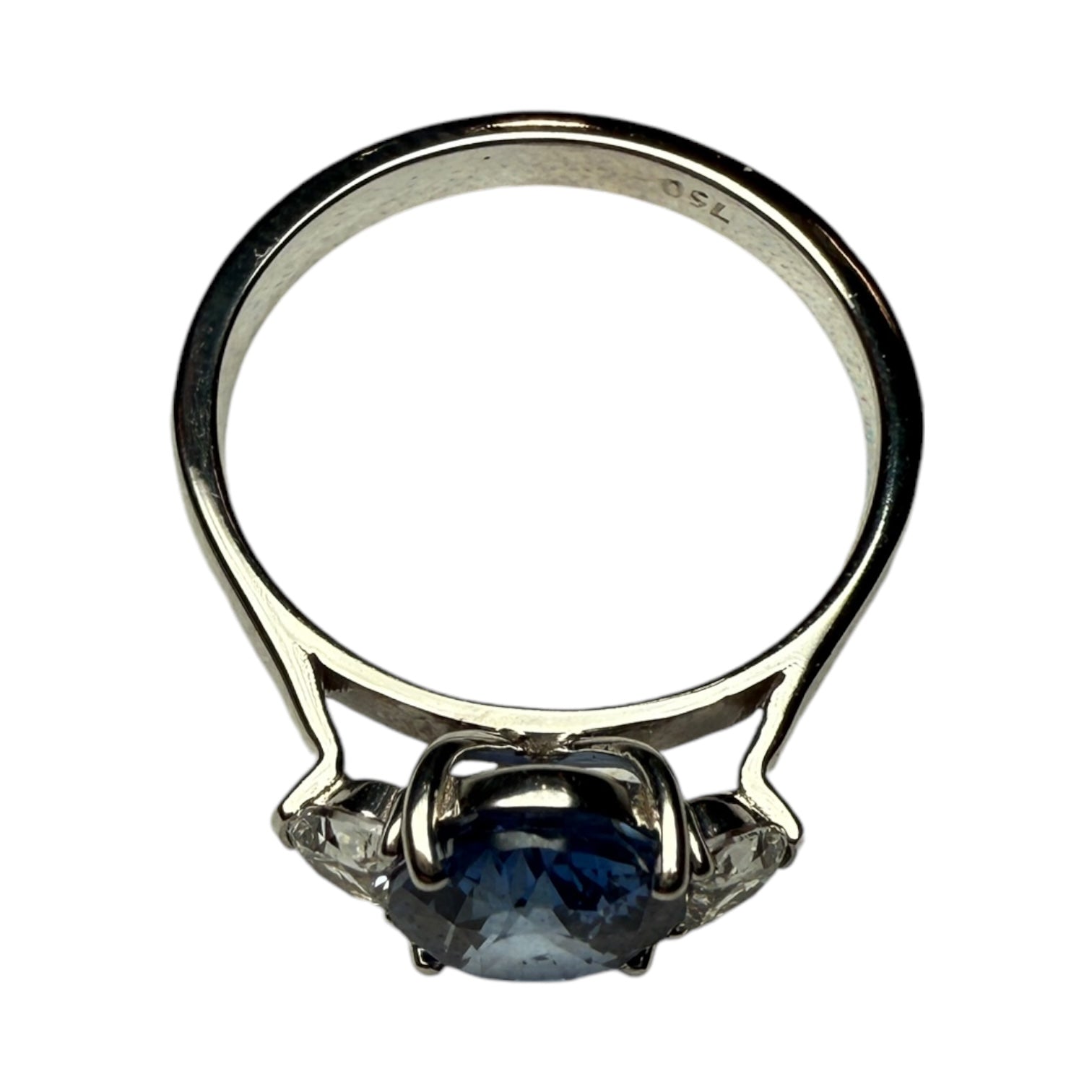 Sapphire and diamond ring