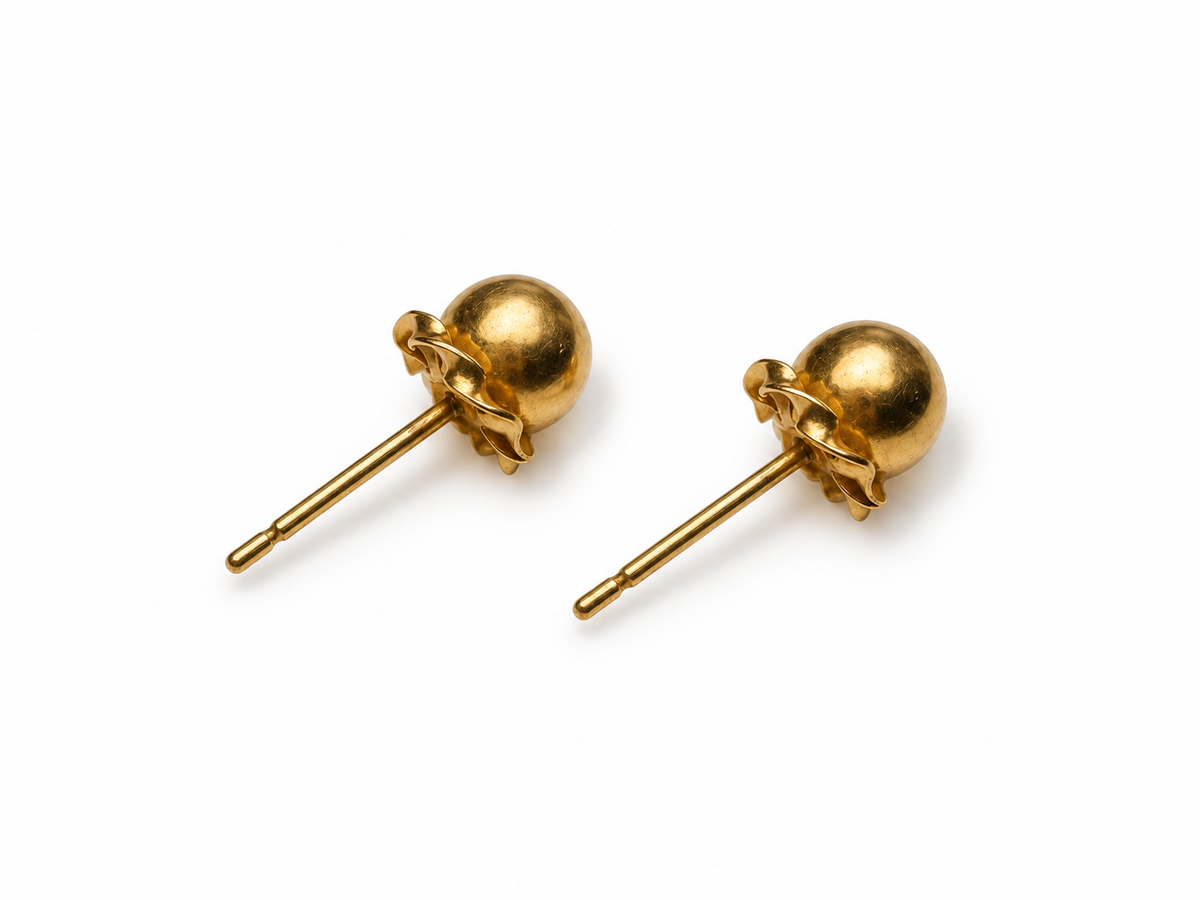9k Gold Stud Earrings – 0.3g