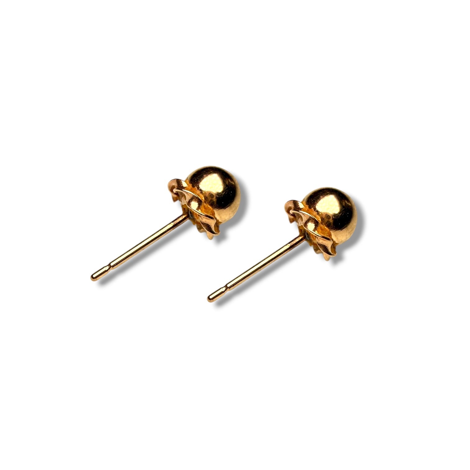 9k Gold Stud Earrings – 0.3g
