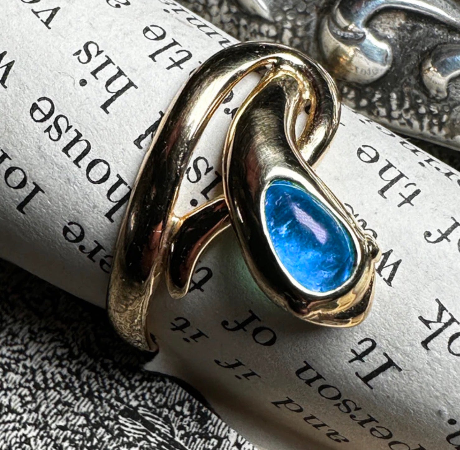 18k Yellow Gold Snake Ring with Emerald, Ruby, or Sapphire – Unique Handcrafted Design