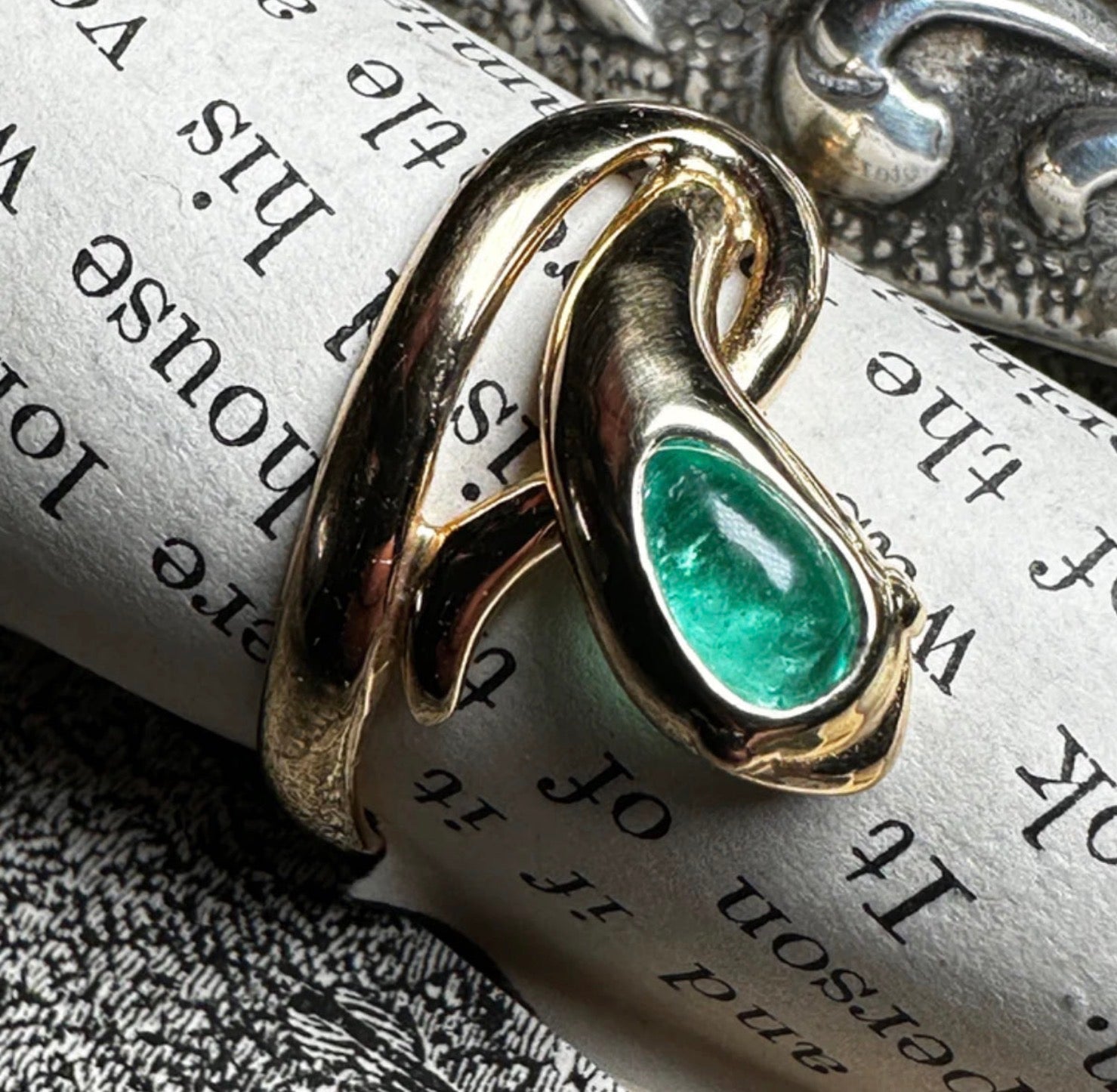 18k Yellow Gold Snake Ring with Emerald, Ruby, or Sapphire – Unique Handcrafted Design