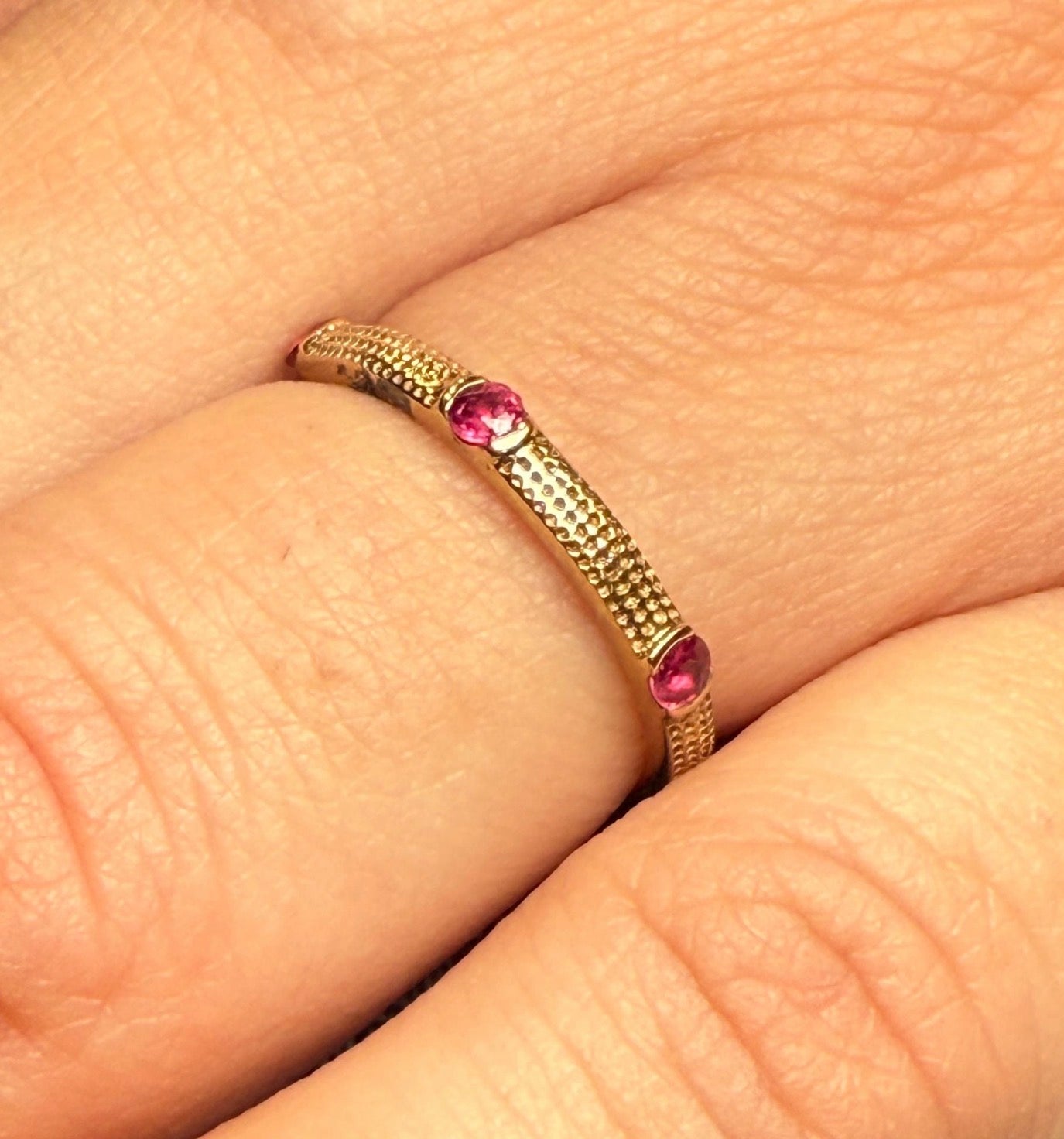 Elegant 9k Gold Ruby Ring – Timeless Design with Six Sparkling Rubies