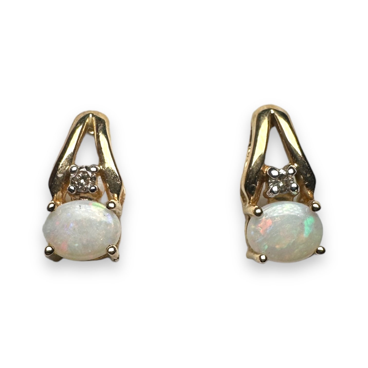 Opal and diamond earring
