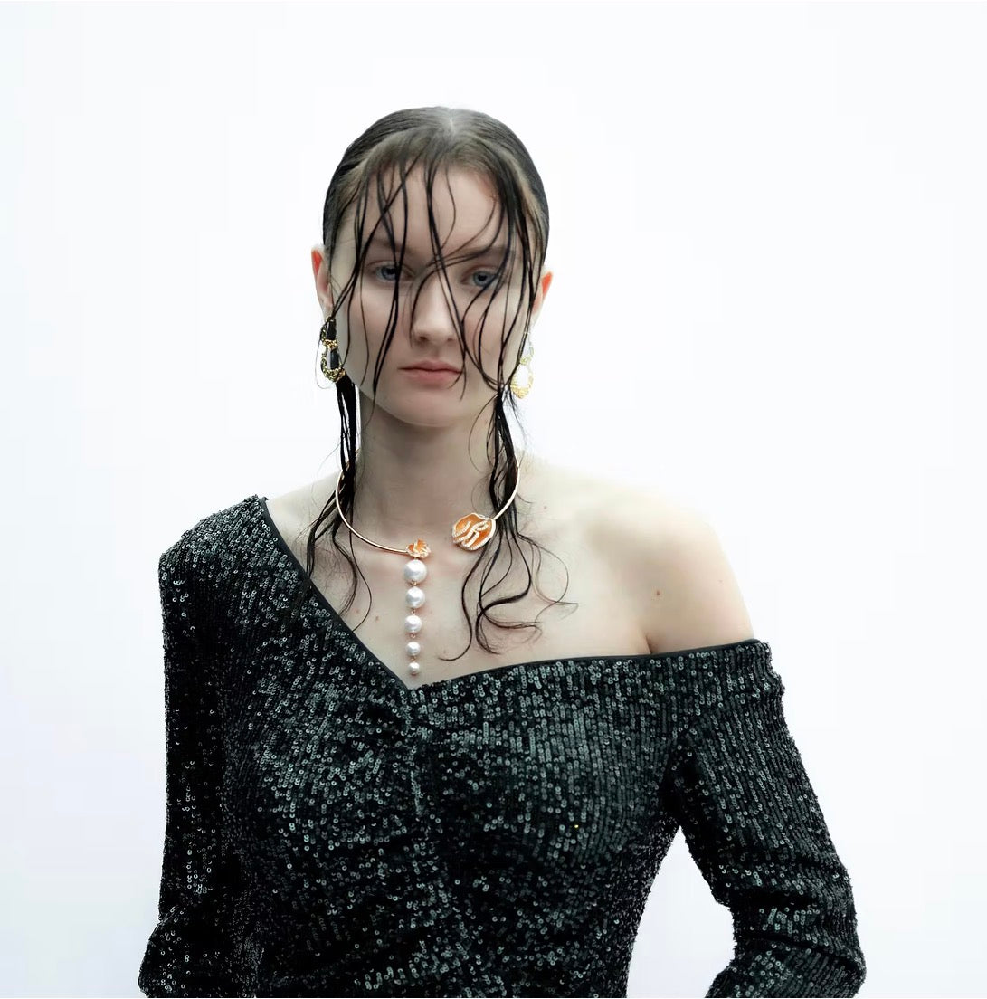 Quintessence Collar Necklace