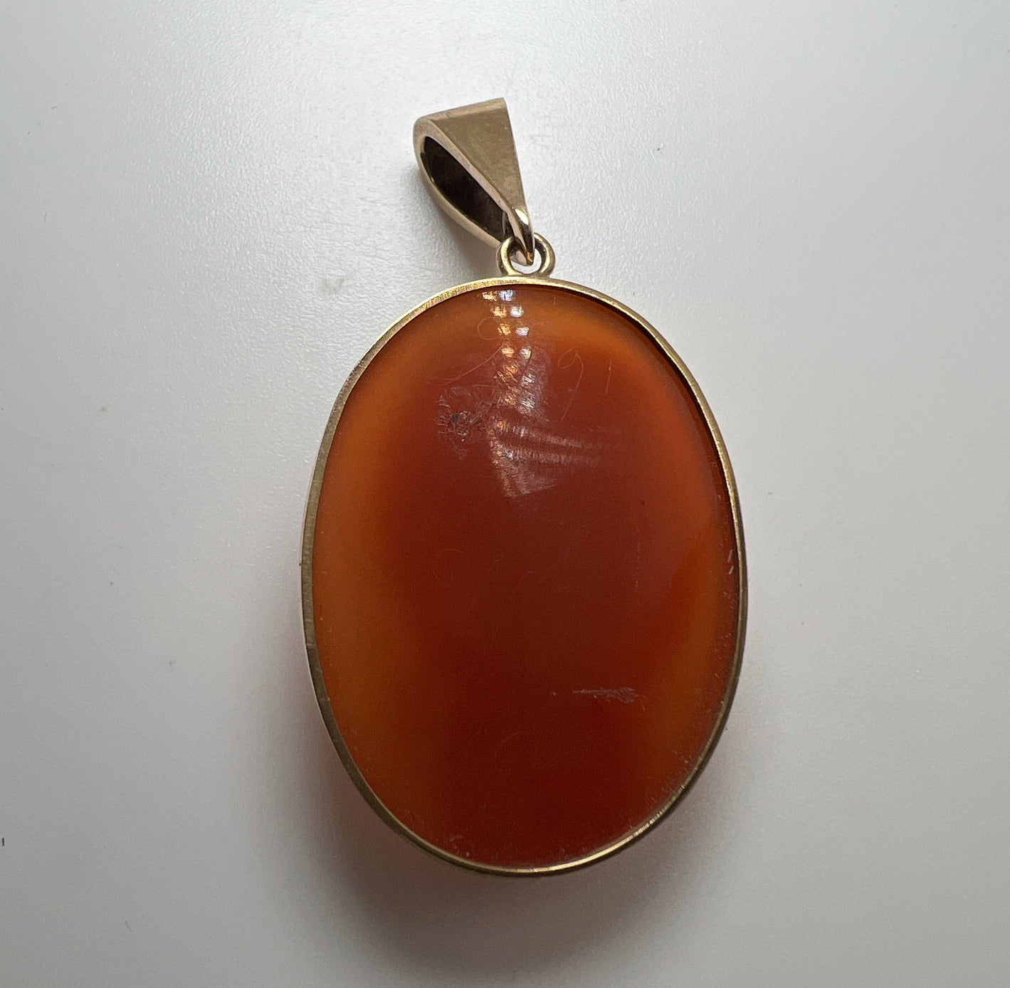 Cameo pendant