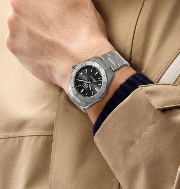 TAG HEUER AQUARACERPROFESSIONAL 200 SOLARGRAPHSolar Quartz, 40 mm, Titanium