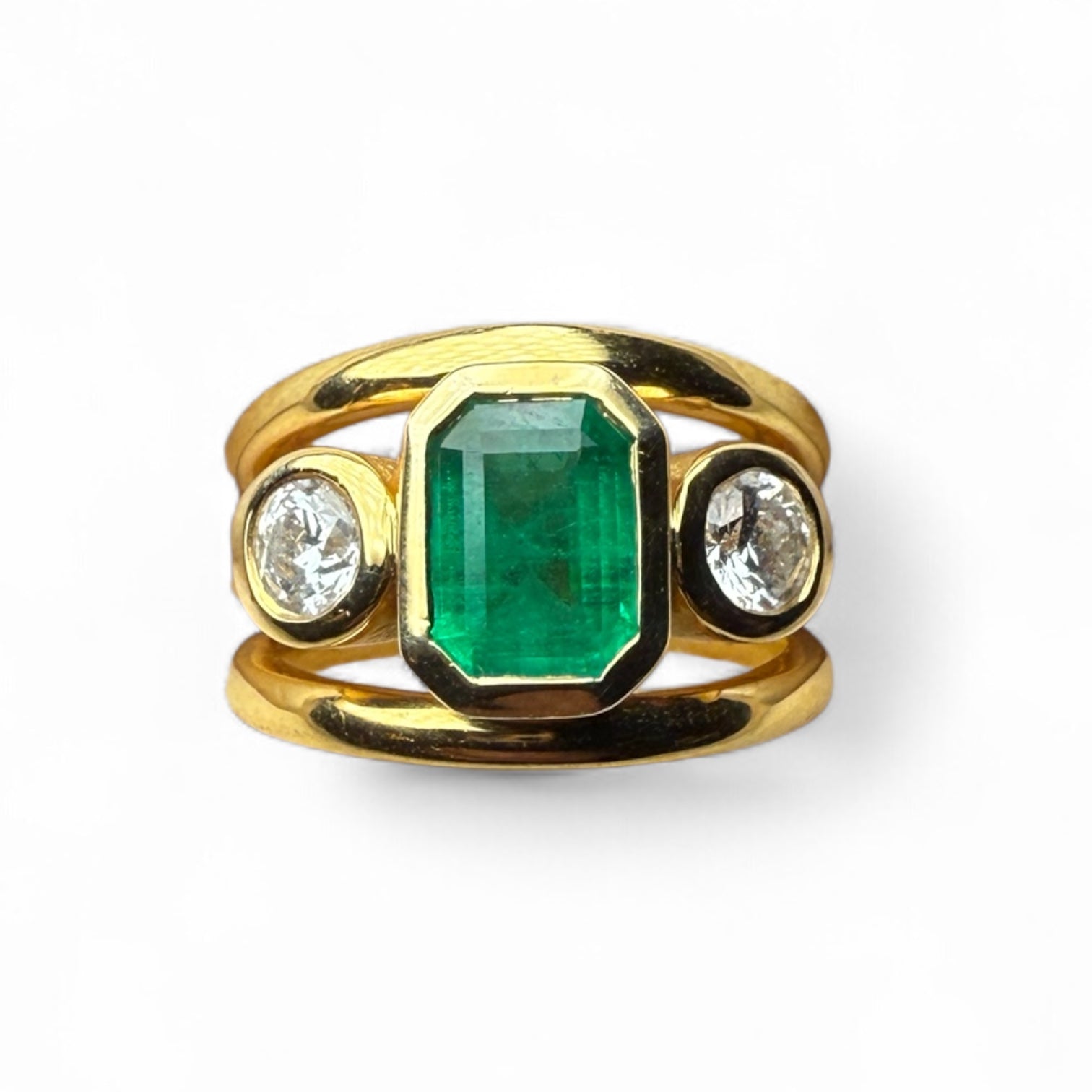 14kt Yellow Gold Ring with Natural Emerald and Diamonds – 1.39ct Center Stone